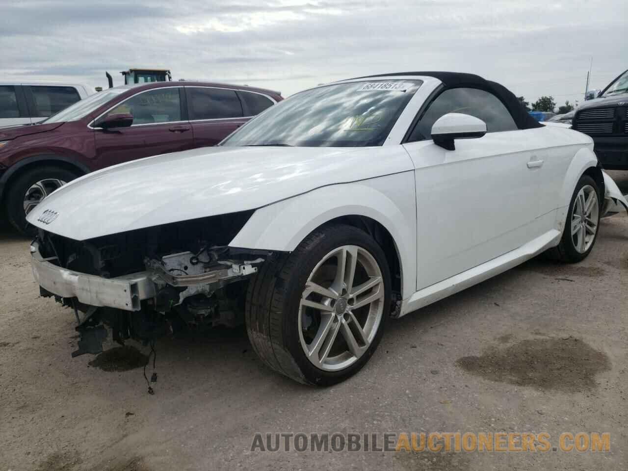 TRUTECFVXK1009066 AUDI TT 2019