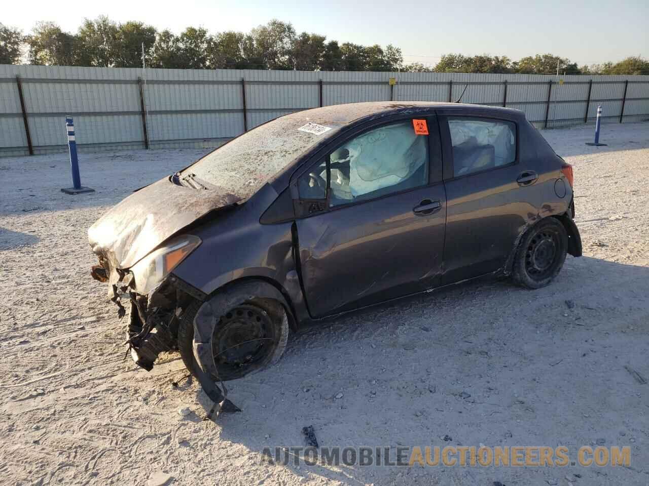 VNKKTUD30HA076424 TOYOTA YARIS 2017