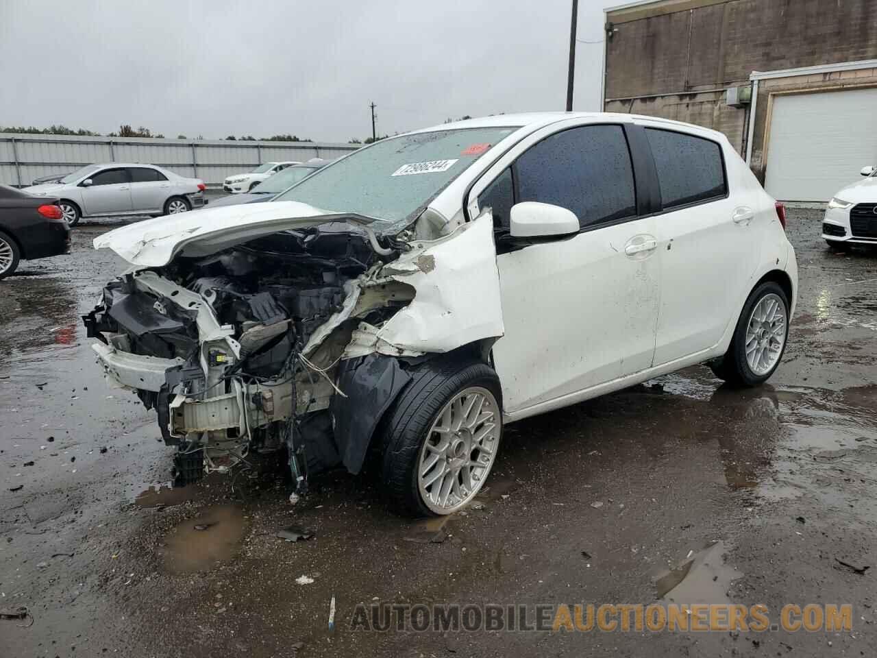 VNKKTUD32HA078742 TOYOTA YARIS 2017