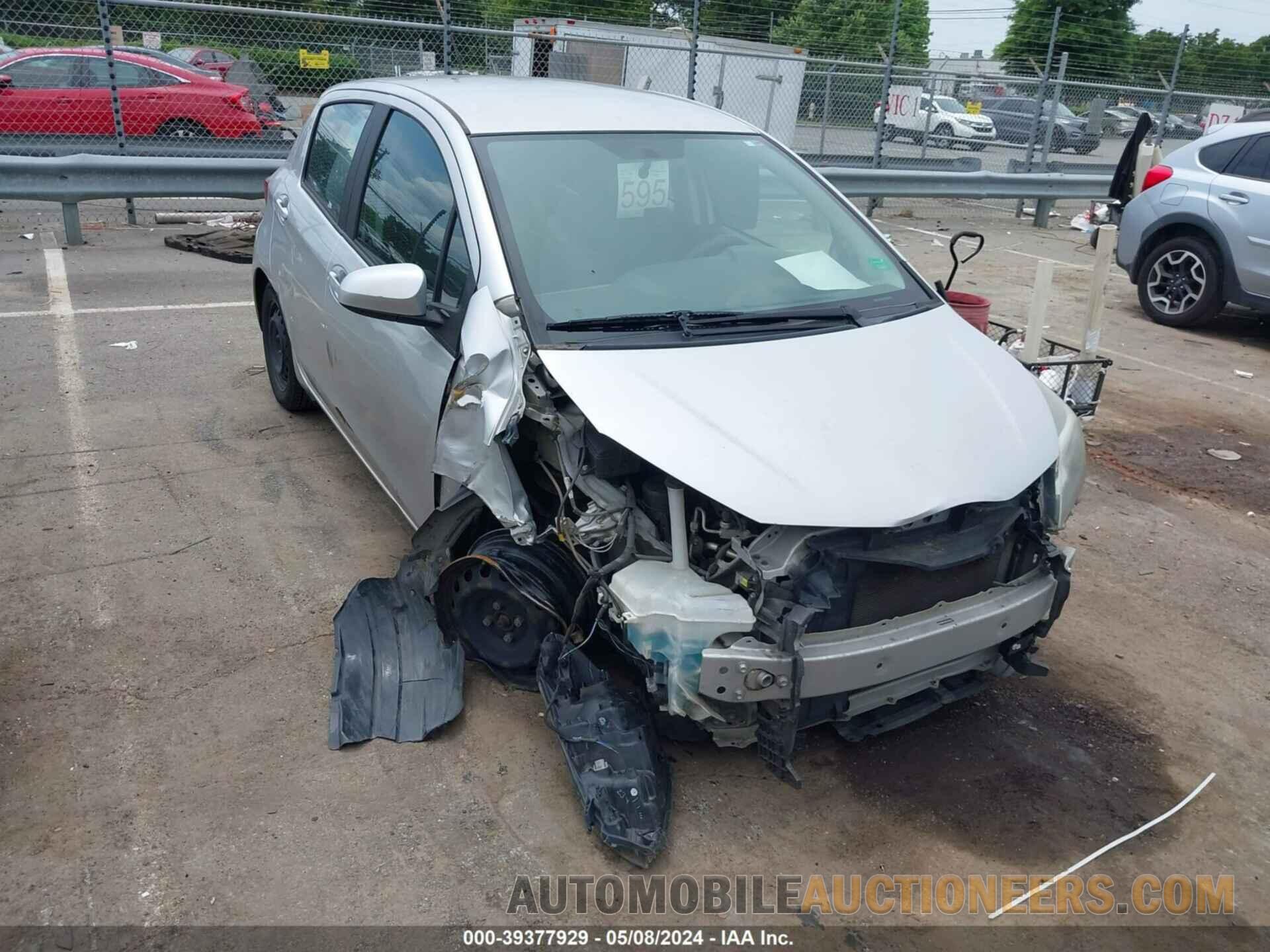 VNKKTUD33FA036772 TOYOTA YARIS 2015