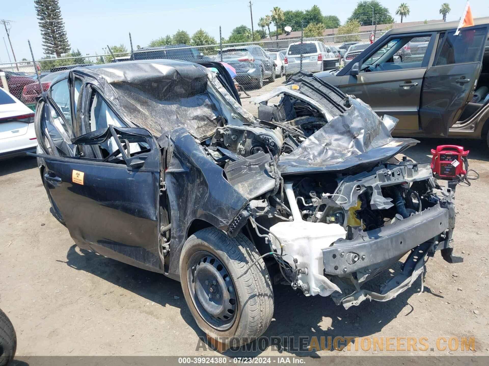 VNKKTUD34HA077754 TOYOTA YARIS 2017