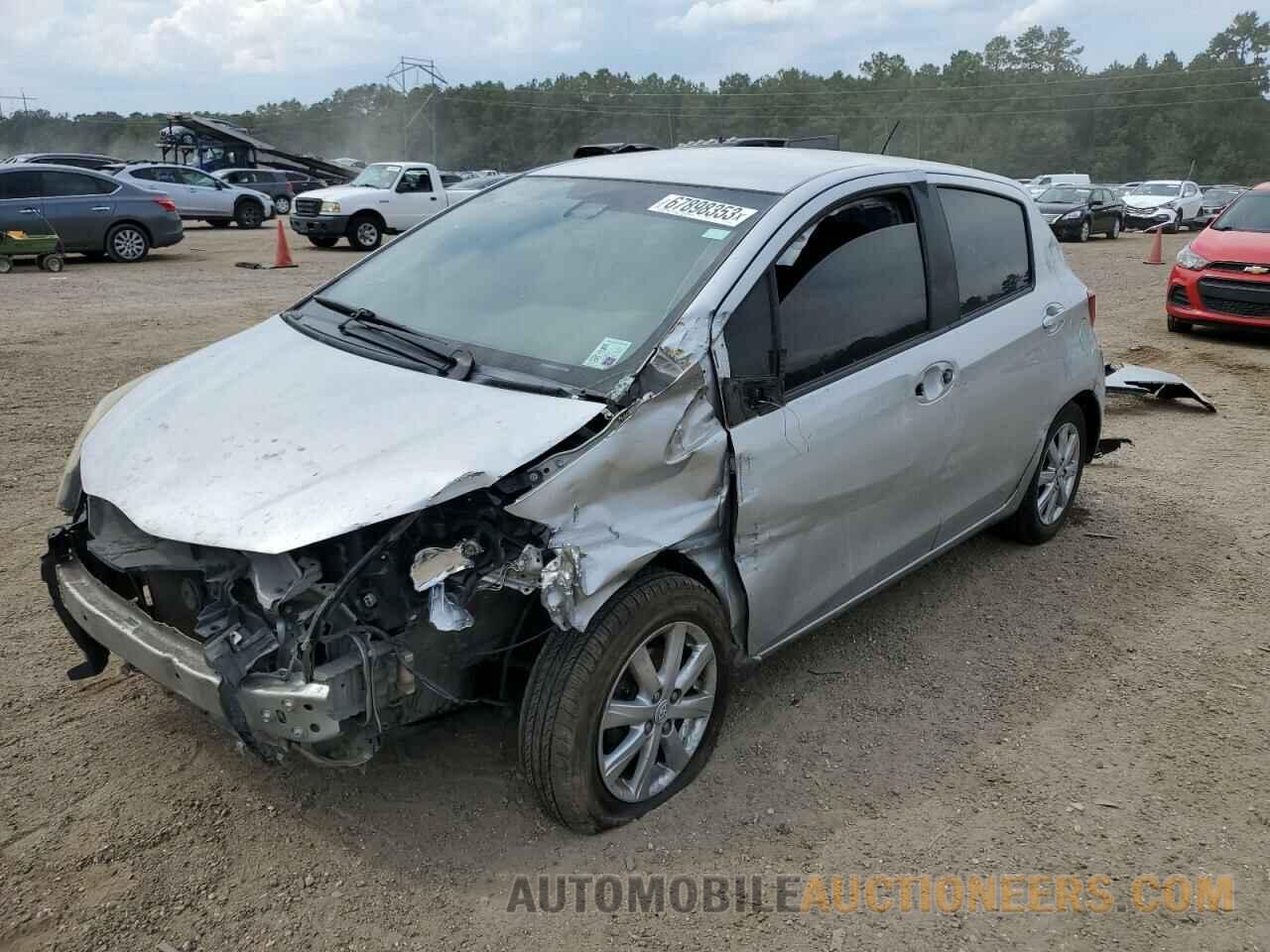 VNKKTUD36HA071180 TOYOTA YARIS 2017