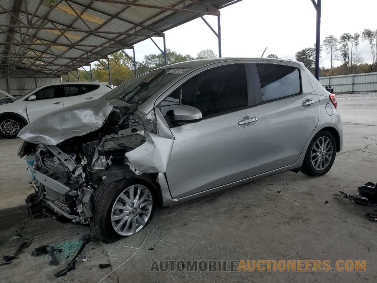 VNKKTUD38JA092585 TOYOTA YARIS 2018