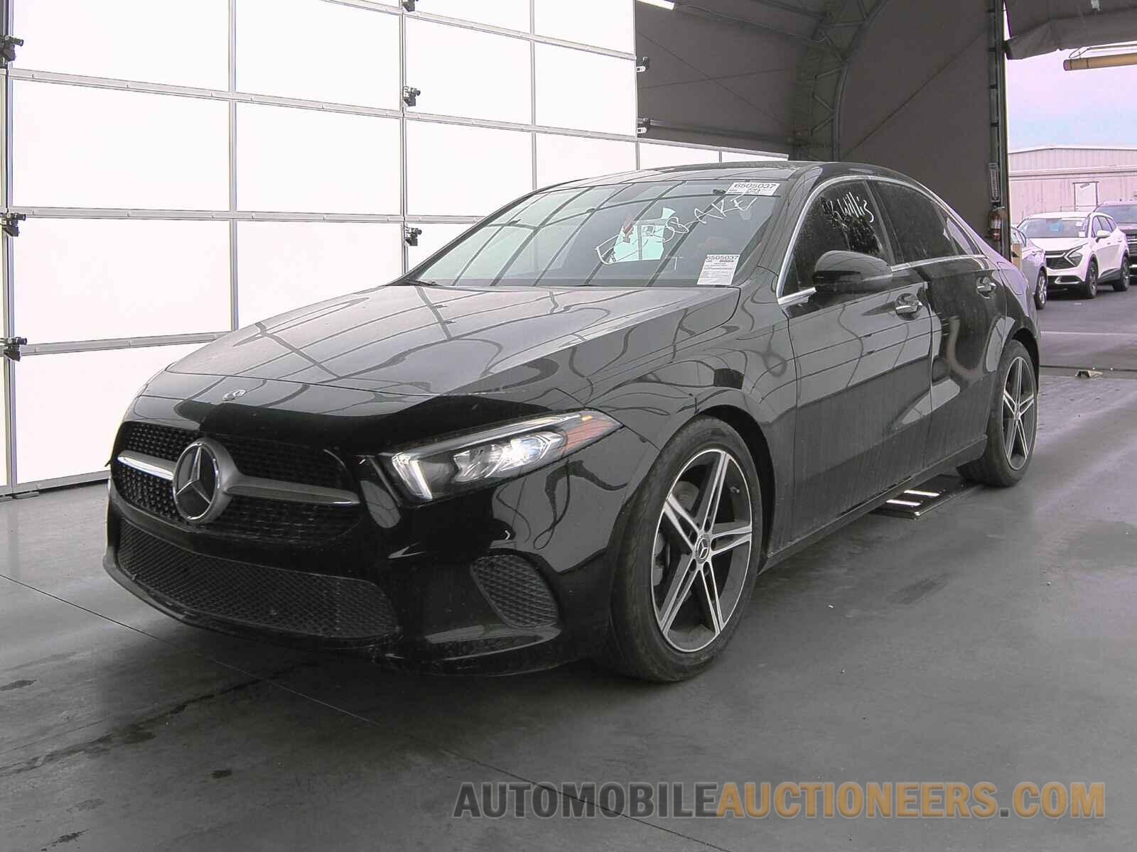 W1K3G4EB7LJ237387 Mercedes-Benz A-Class 2020