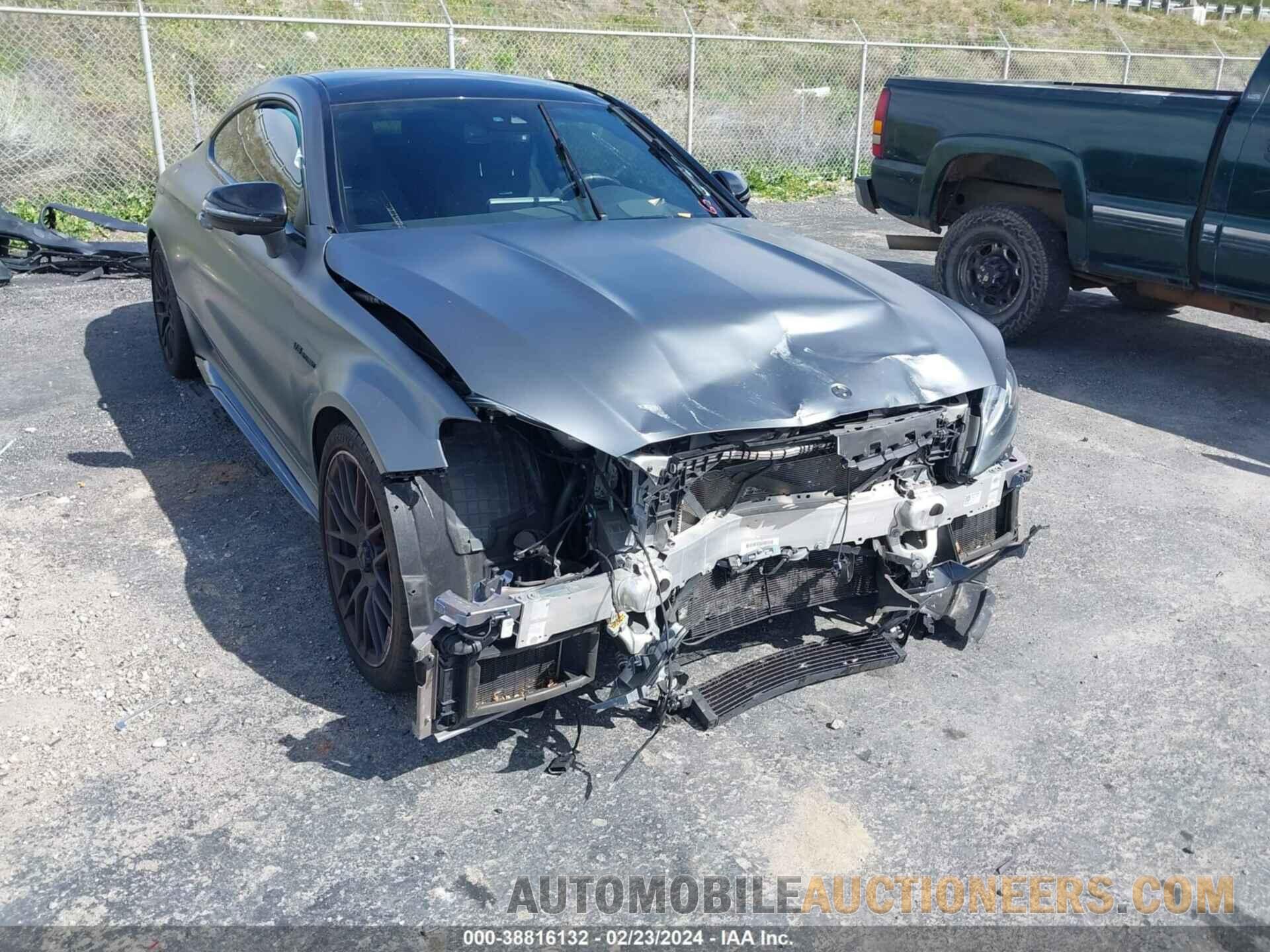 W1KWJ8GB2MG085553 MERCEDES-BENZ AMG C 63 2021