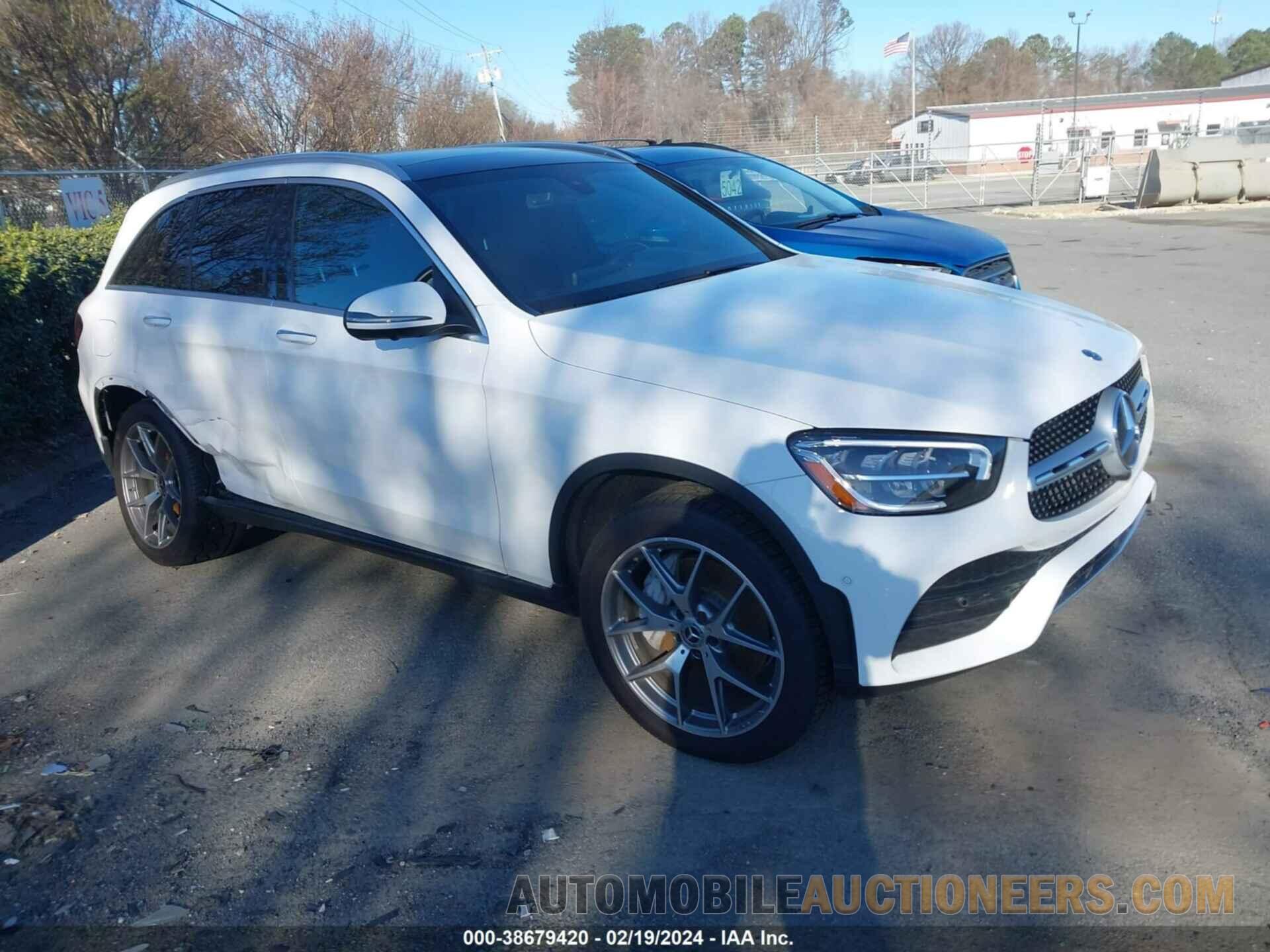 W1N0G8DB3LF791835 MERCEDES-BENZ GLC 300 2020