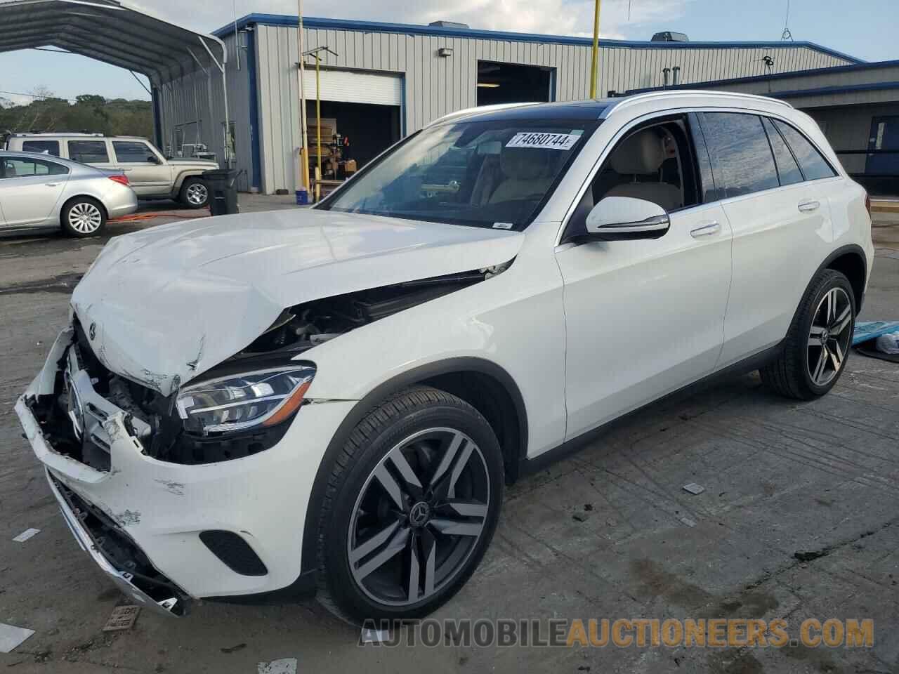 W1N0G8DB3LV261631 MERCEDES-BENZ GLC-CLASS 2020