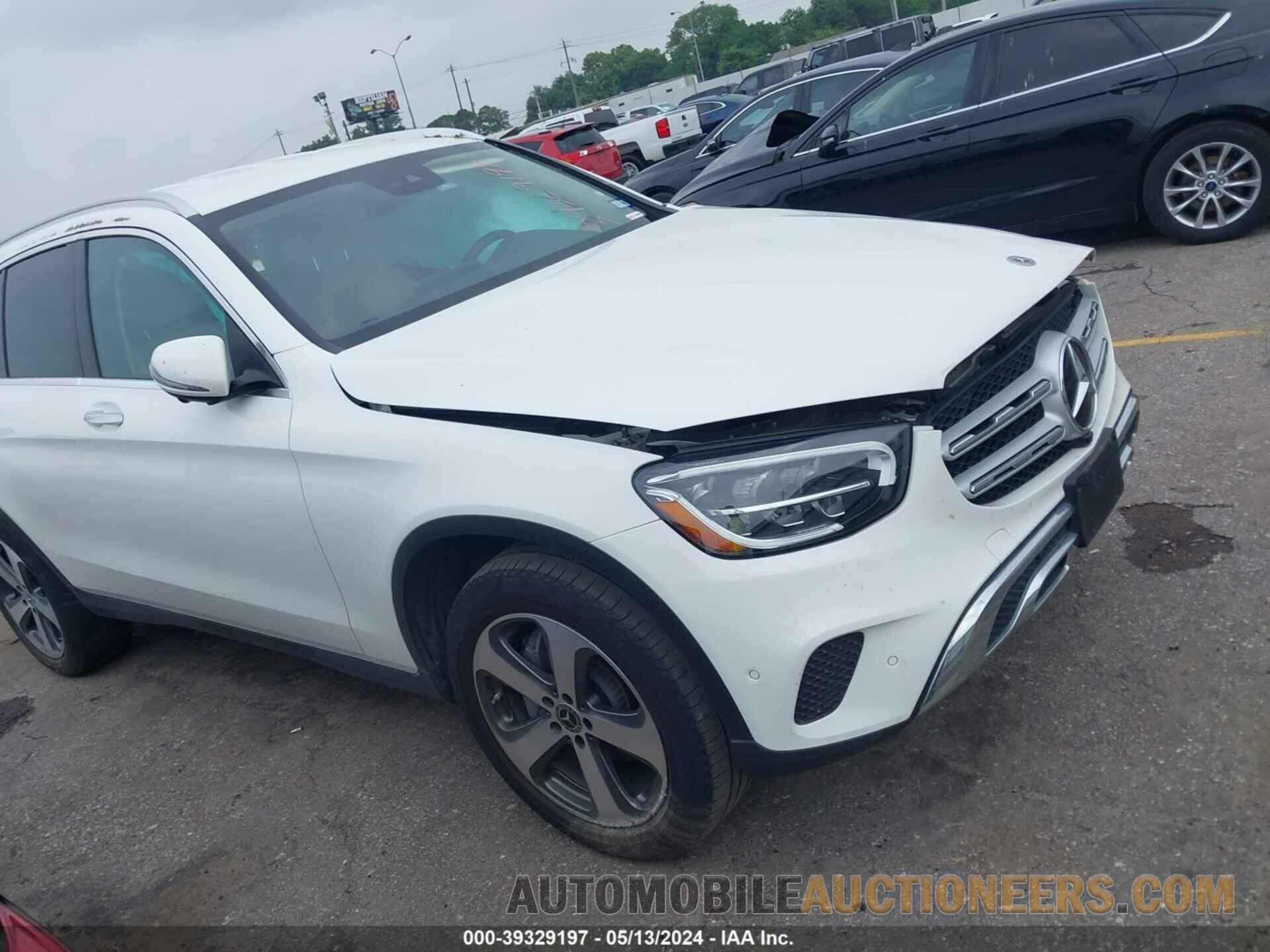 W1N0G8DB3NG113289 MERCEDES-BENZ GLC 300 2022