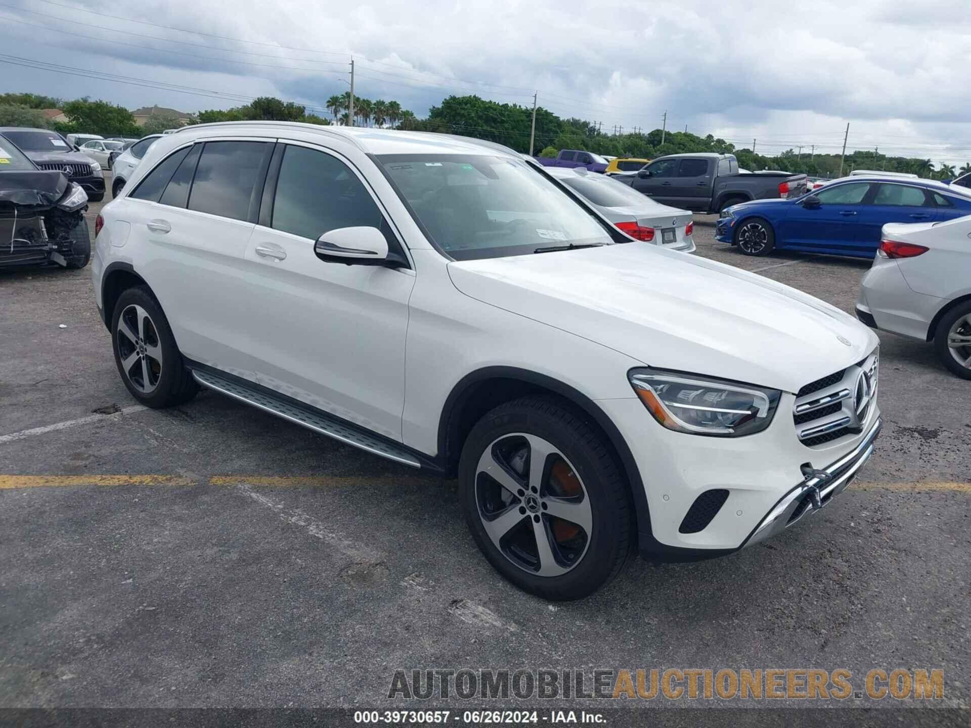 W1N0G8DB4LF776079 MERCEDES-BENZ GLC 300 2020