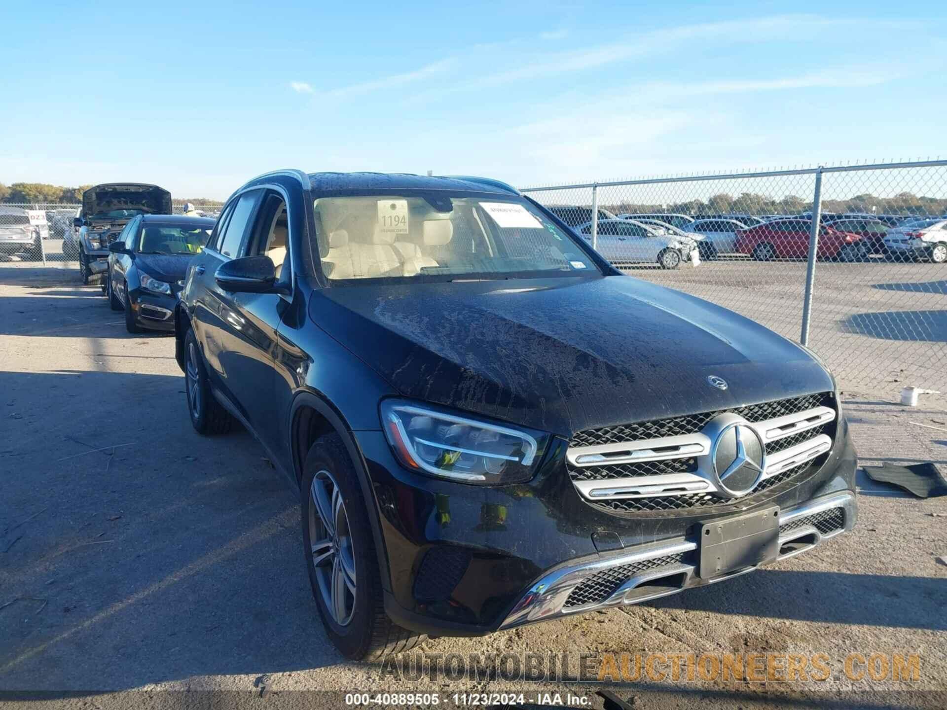 W1N0G8DB4LF858135 MERCEDES-BENZ GLC 300 2020