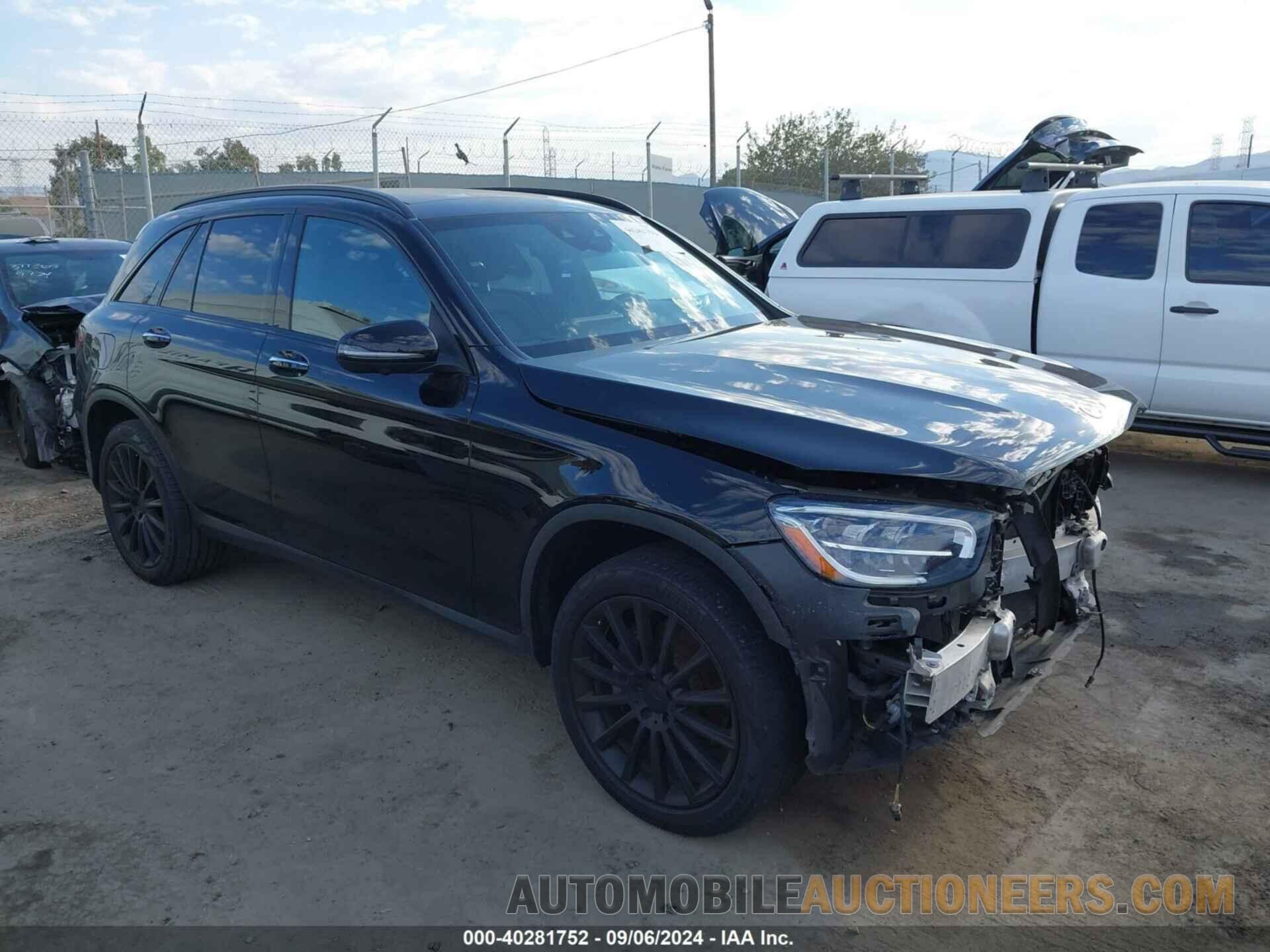 W1N0G8DB4MV284434 MERCEDES-BENZ GLC 300 2021