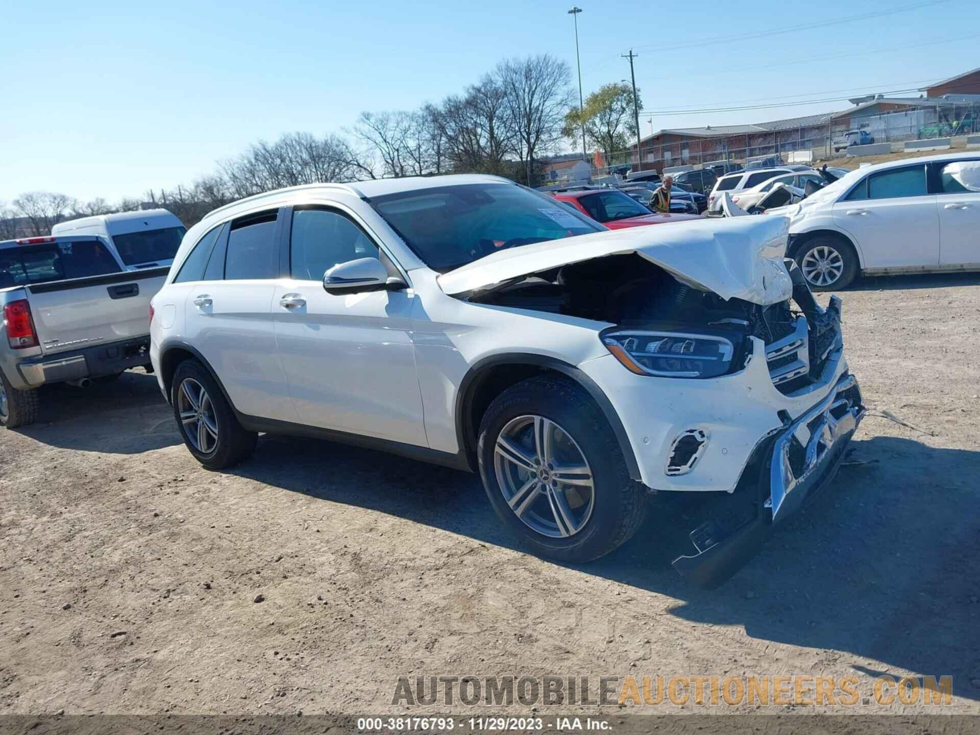 W1N0G8DB4NV373261 MERCEDES-BENZ GLC 300 2022