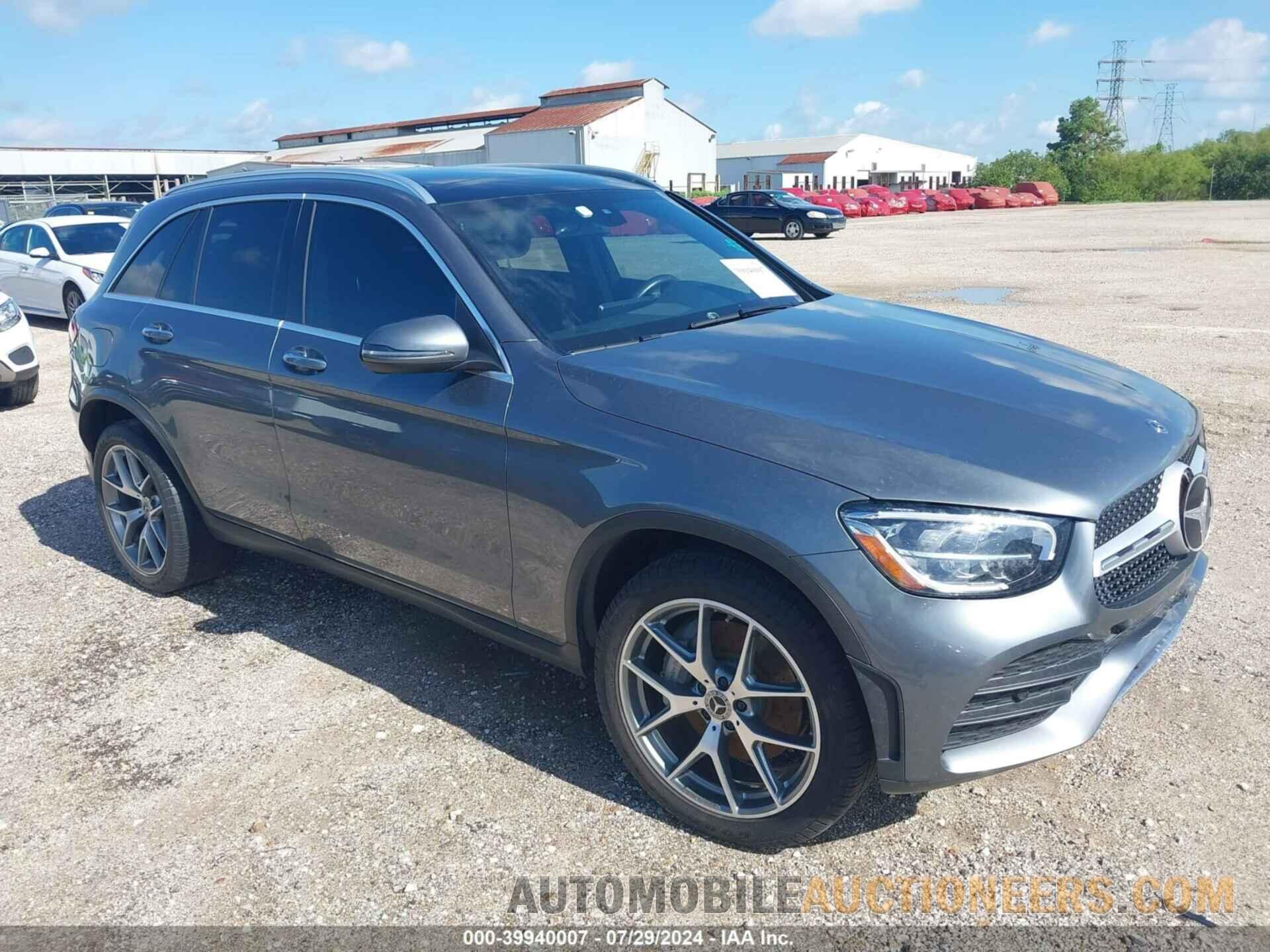 W1N0G8DB5LF852795 MERCEDES-BENZ GLC 300 2020