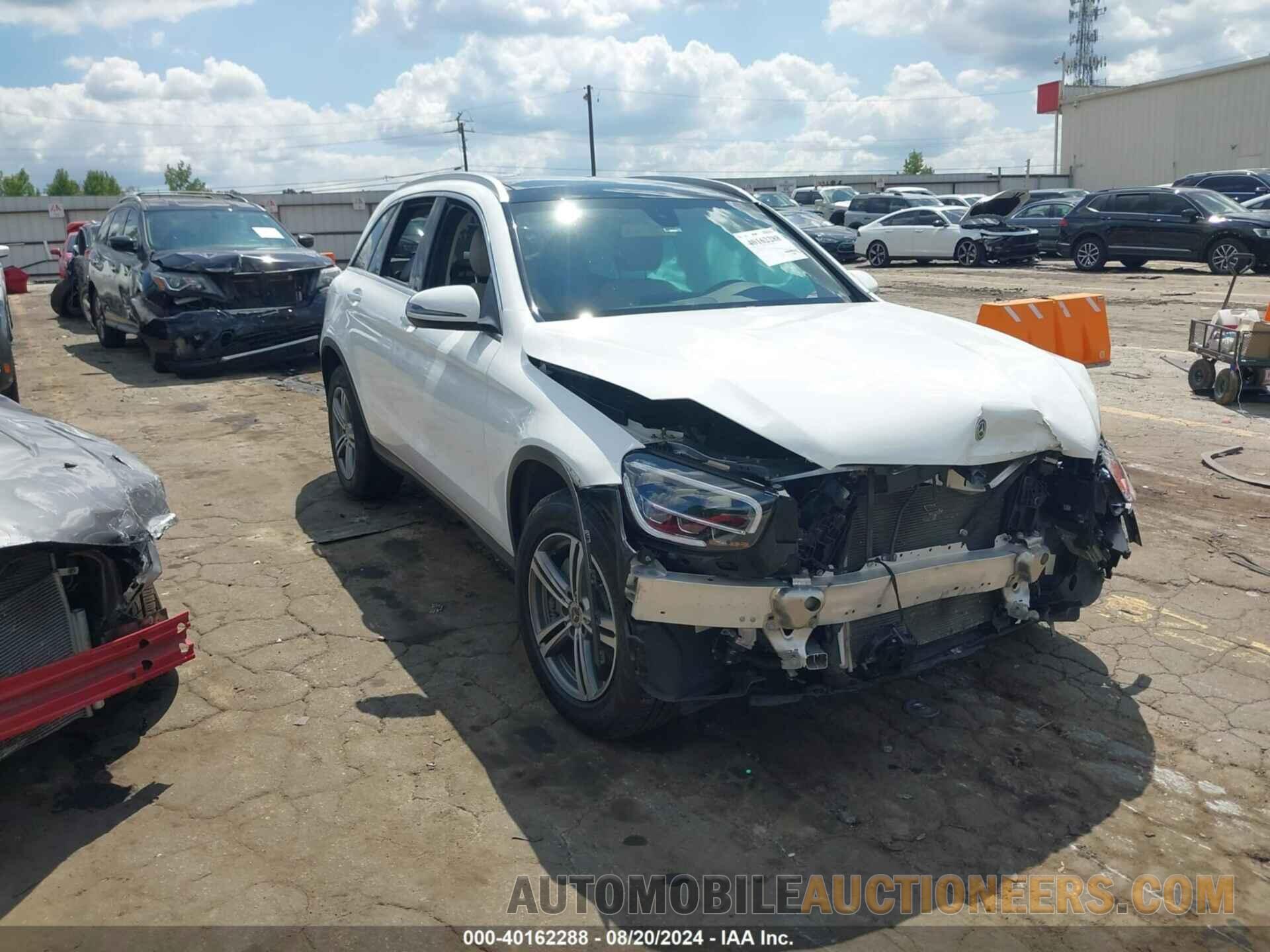 W1N0G8DB7LF770230 MERCEDES-BENZ GLC 300 2020