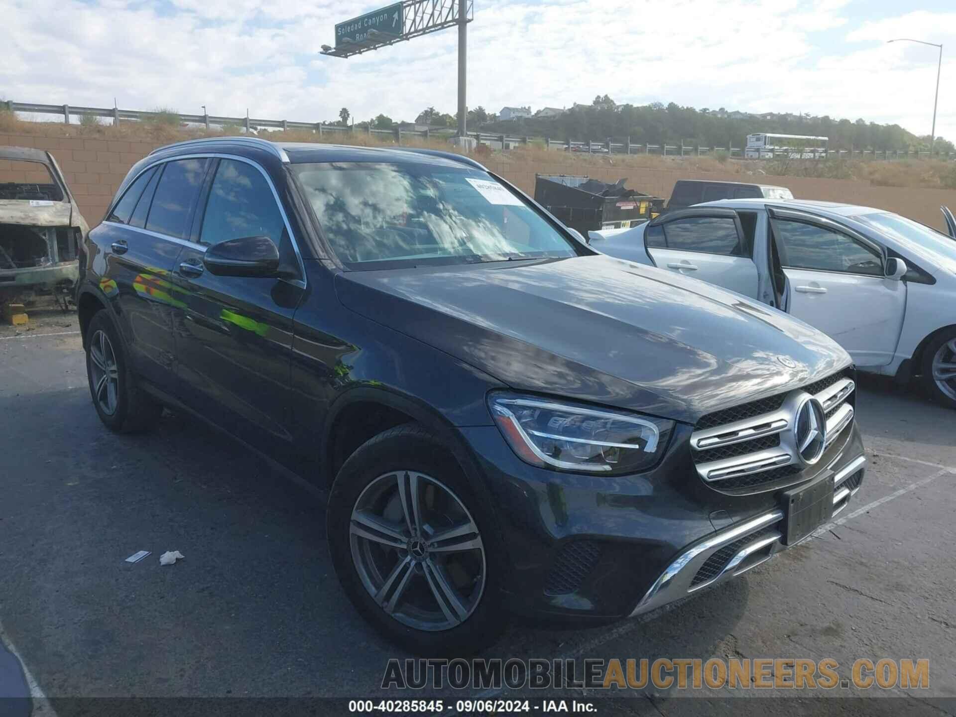 W1N0G8DB8LF830886 MERCEDES-BENZ GLC 300 2020