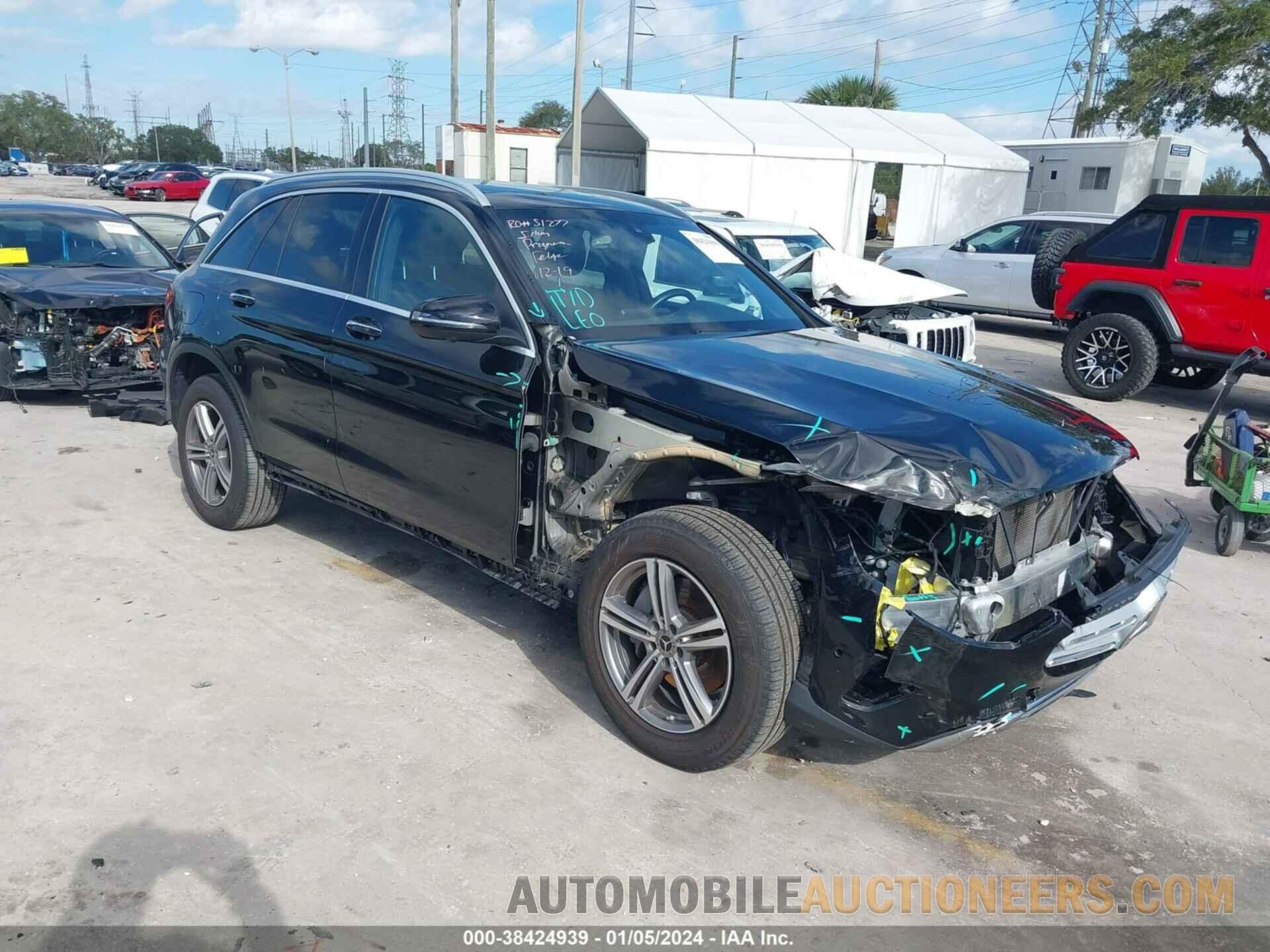 W1N0G8DB8MV274344 MERCEDES-BENZ GLC 300 2021