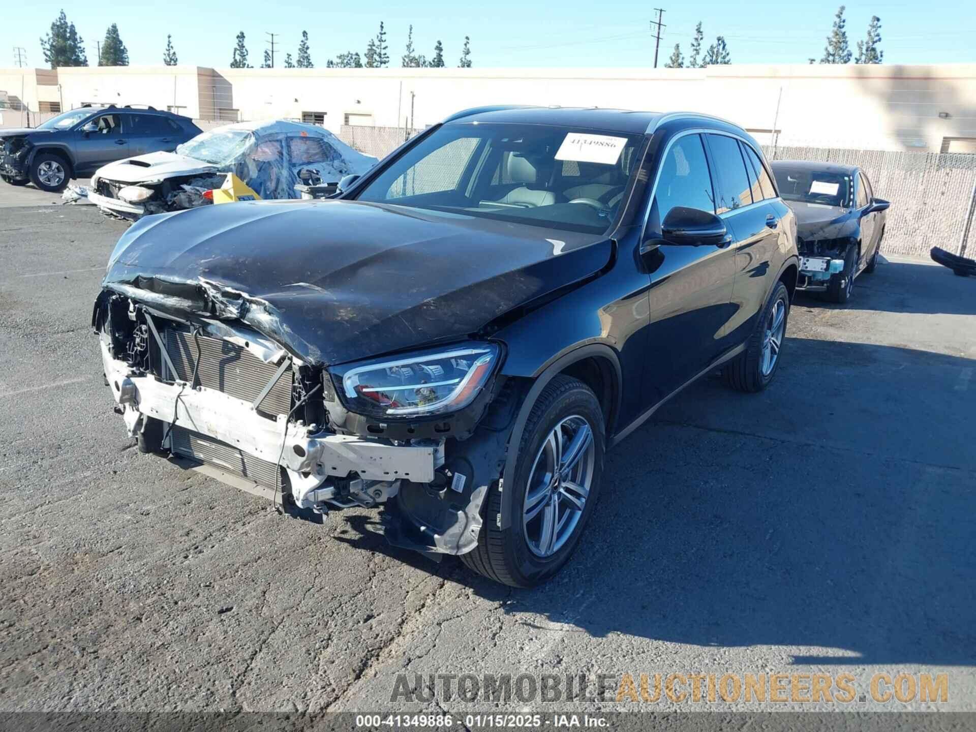 W1N0G8DB8NV328243 MERCEDES-BENZ GLC 300 2022