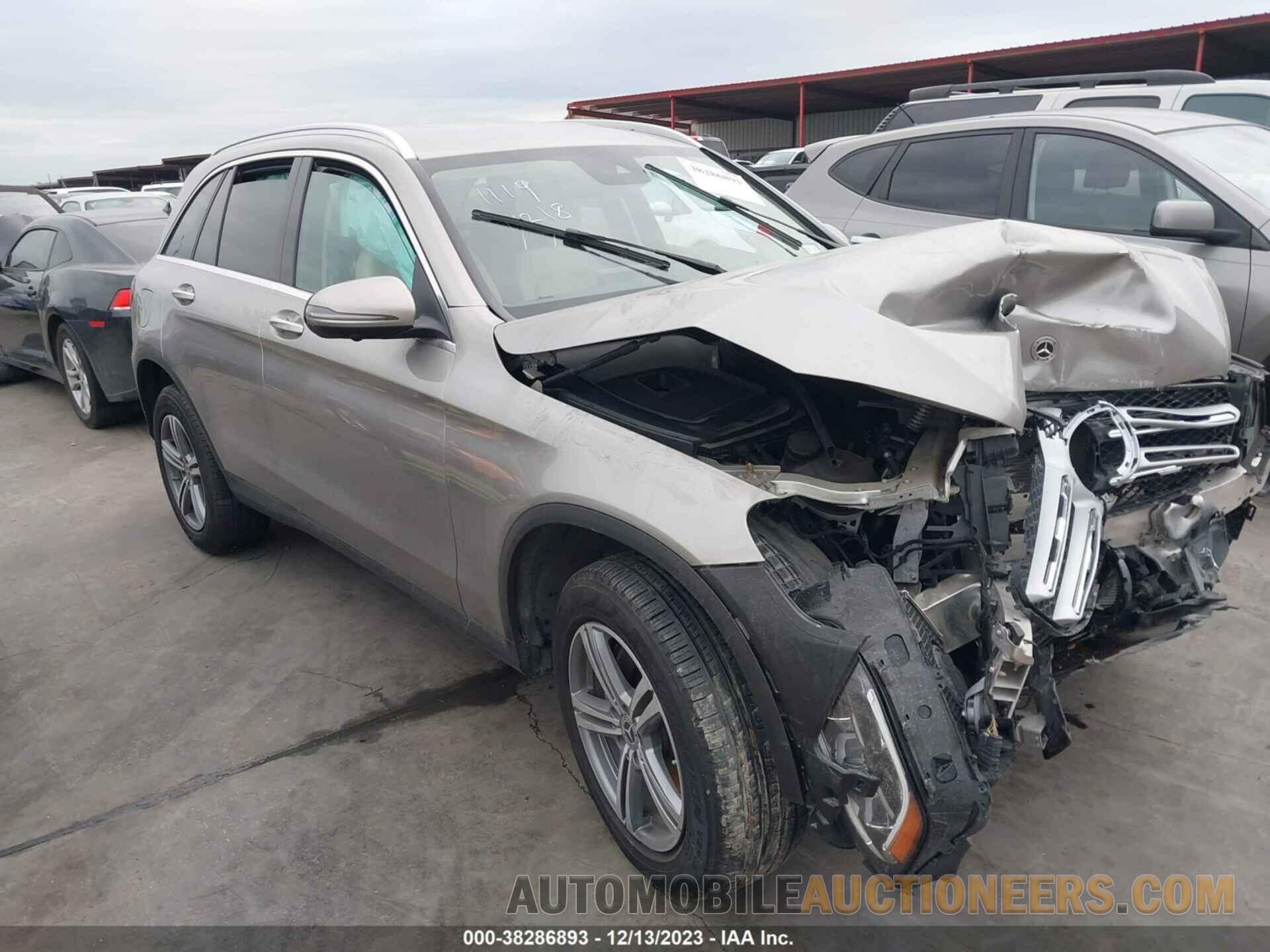 W1N0G8DB8NV362814 MERCEDES-BENZ GLC 300 2022