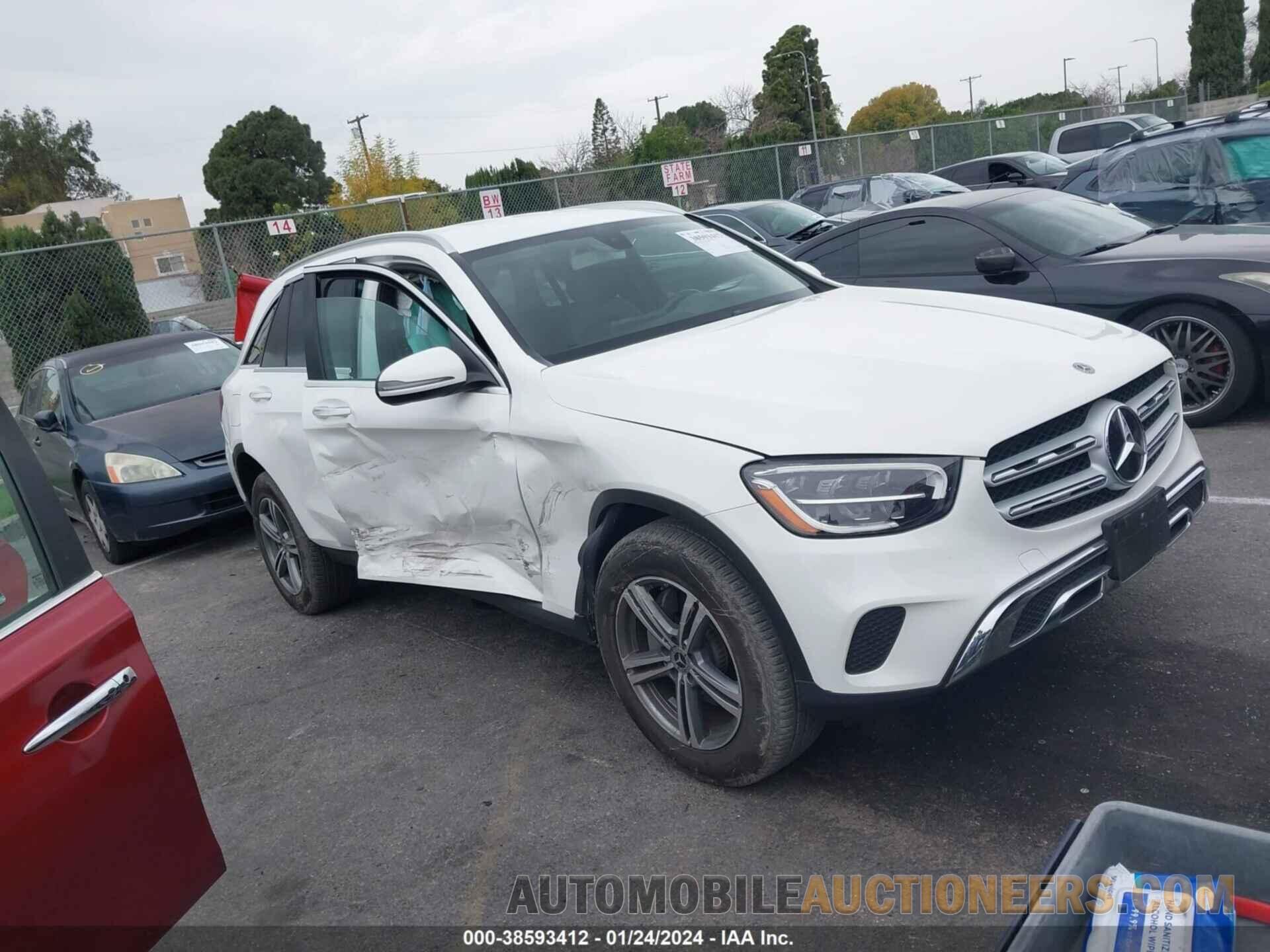 W1N0G8DBXLF762719 MERCEDES-BENZ GLC 300 2020