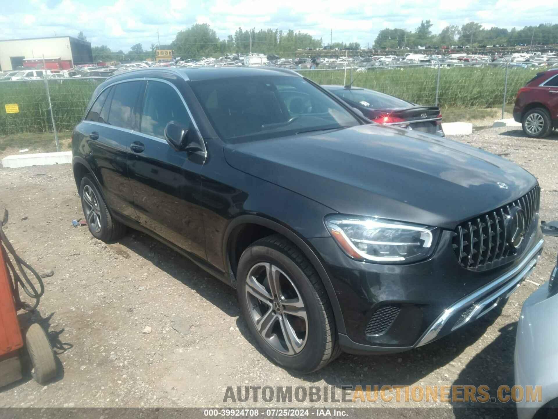 W1N0G8DBXLF772277 MERCEDES-BENZ GLC 300 2020