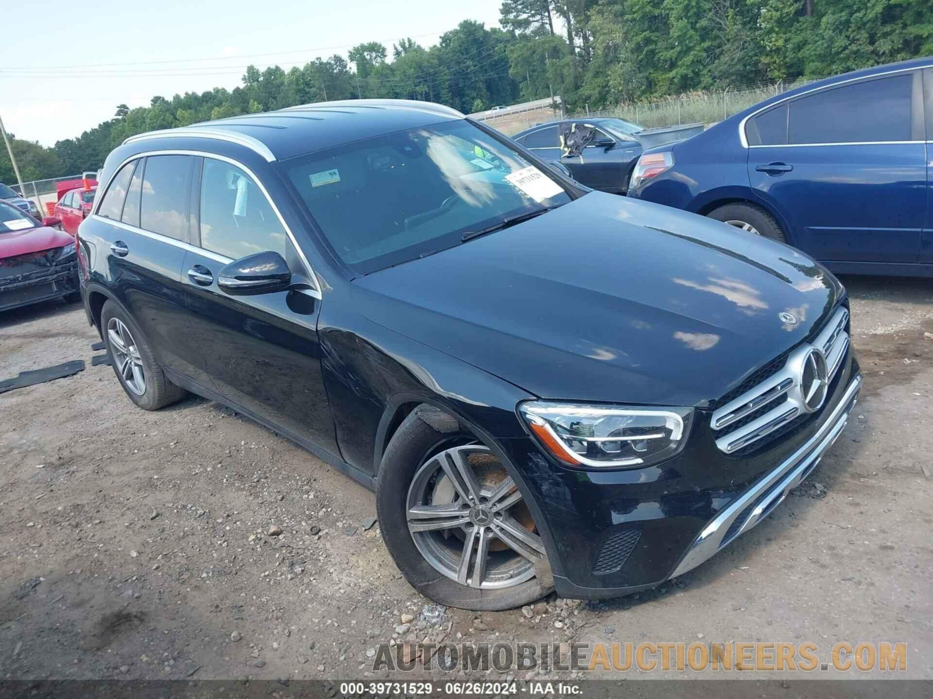 W1N0G8DBXLF785725 MERCEDES-BENZ GLC 300 2020