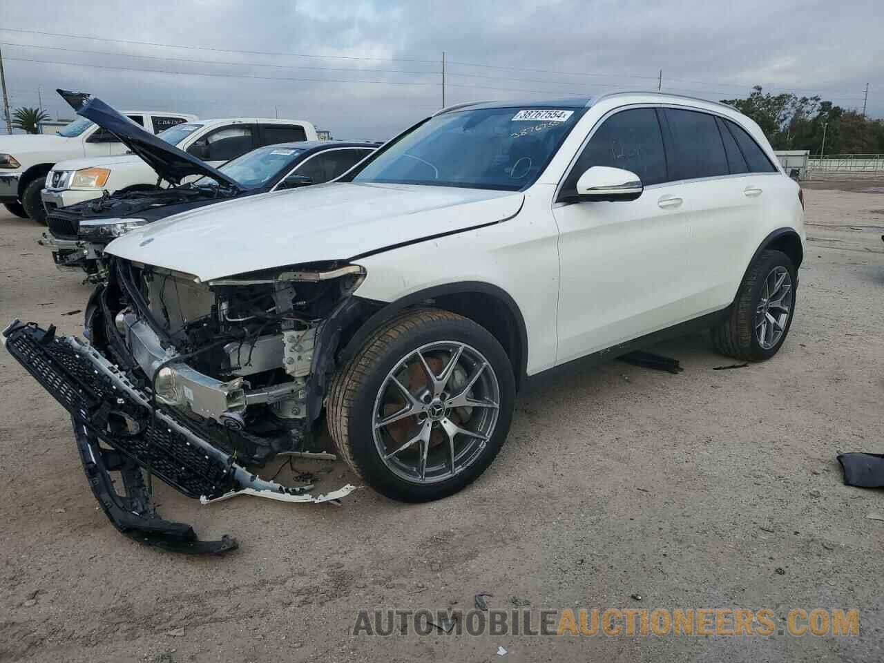 W1N0G8DBXLF845437 MERCEDES-BENZ GLC-CLASS 2020