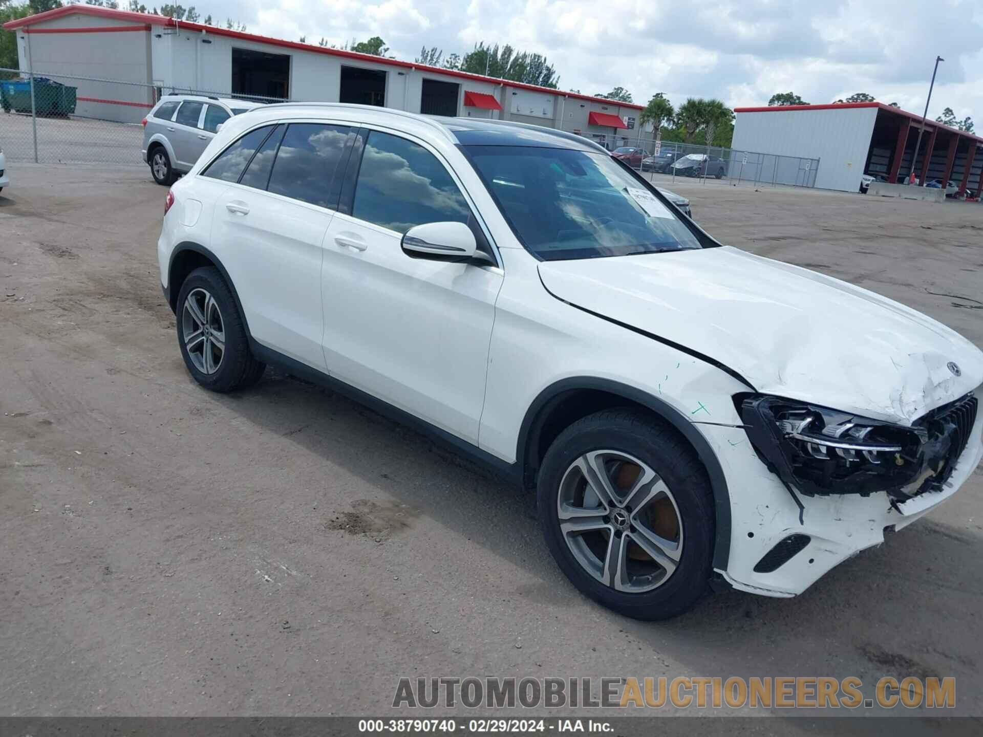 W1N0G8EB0LF758340 MERCEDES-BENZ GLC 300 2020