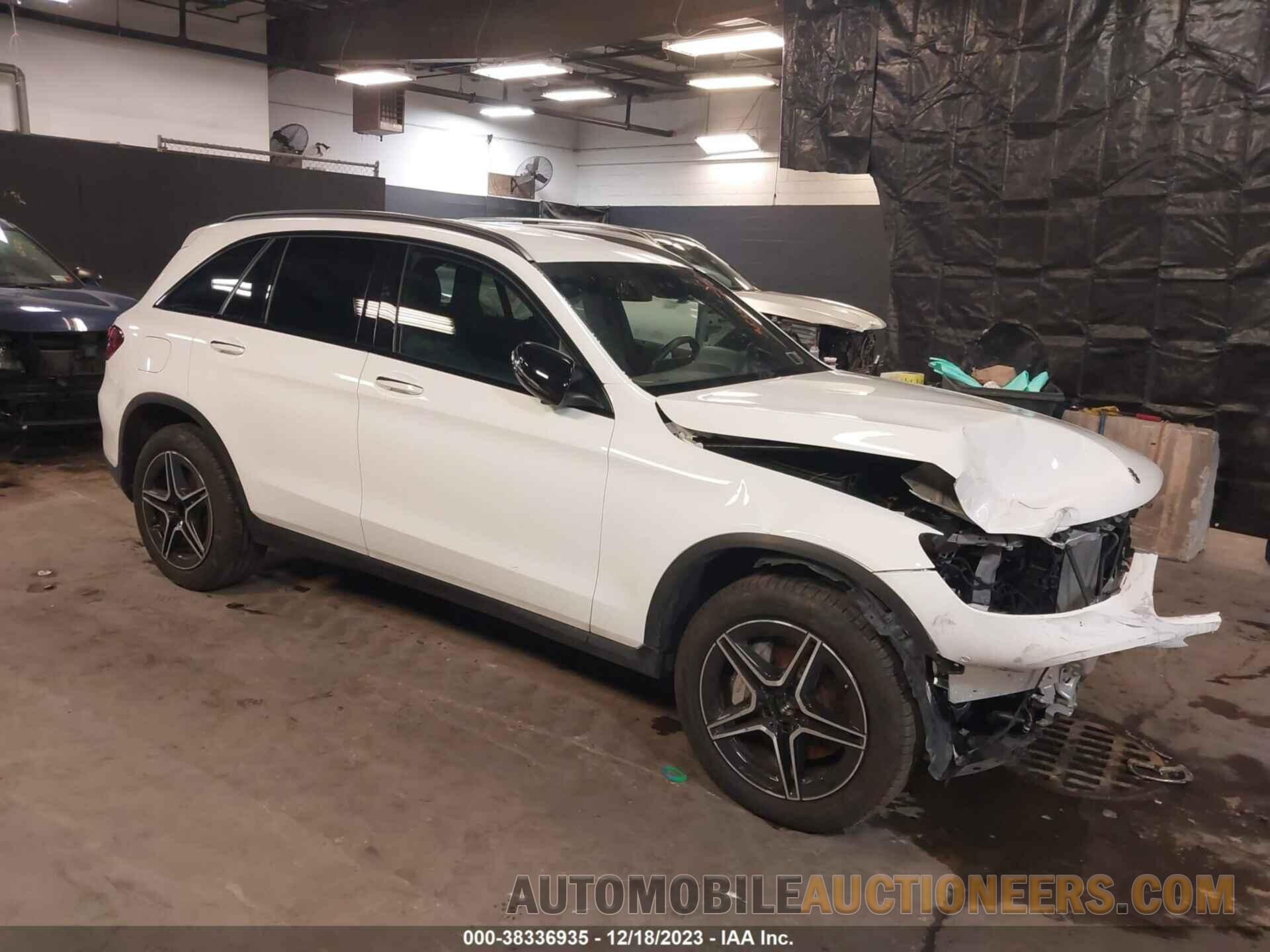 W1N0G8EB0NV370789 MERCEDES-BENZ GLC 300 2022