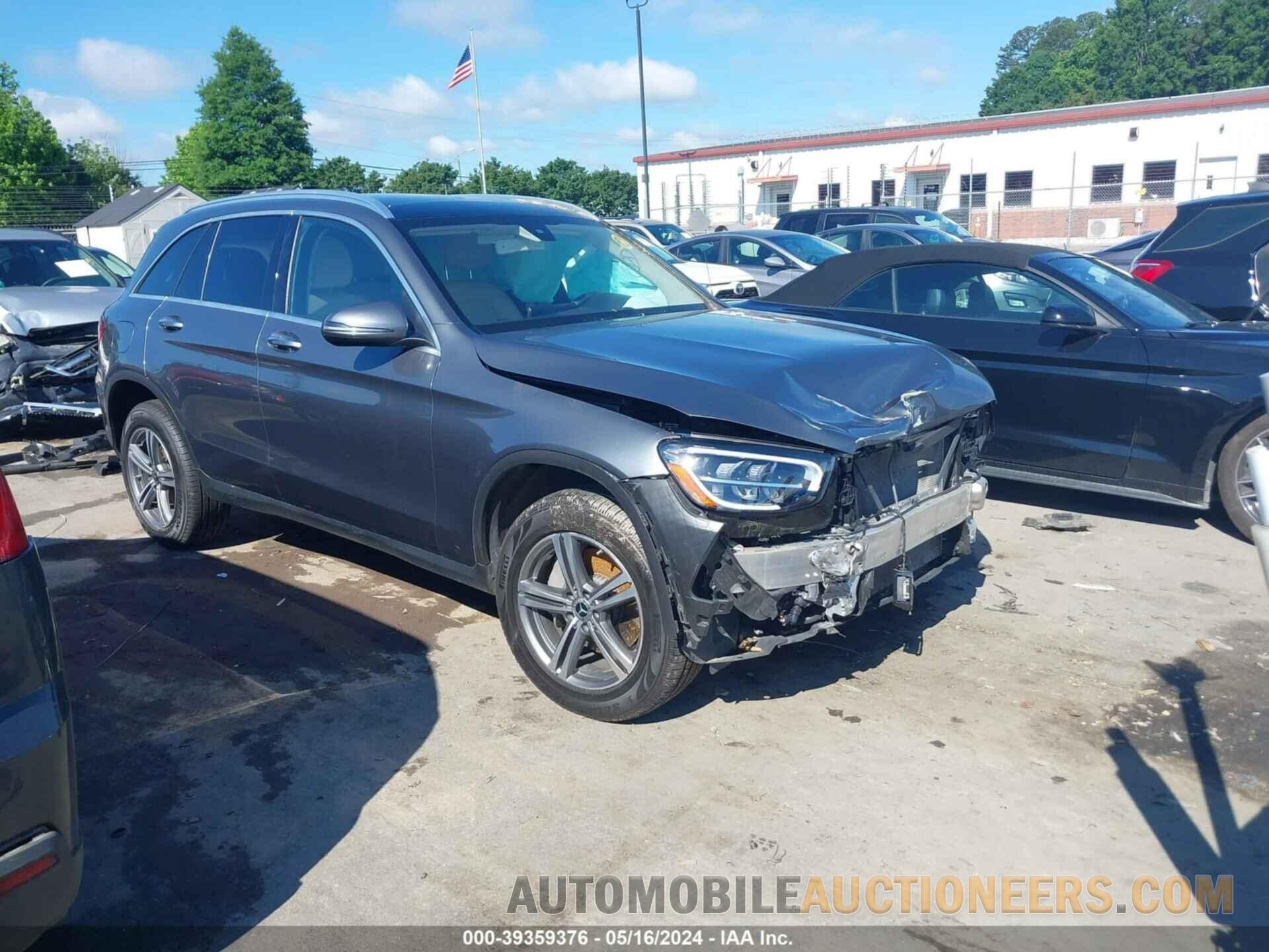 W1N0G8EB3LF758722 MERCEDES-BENZ GLC 300 2020