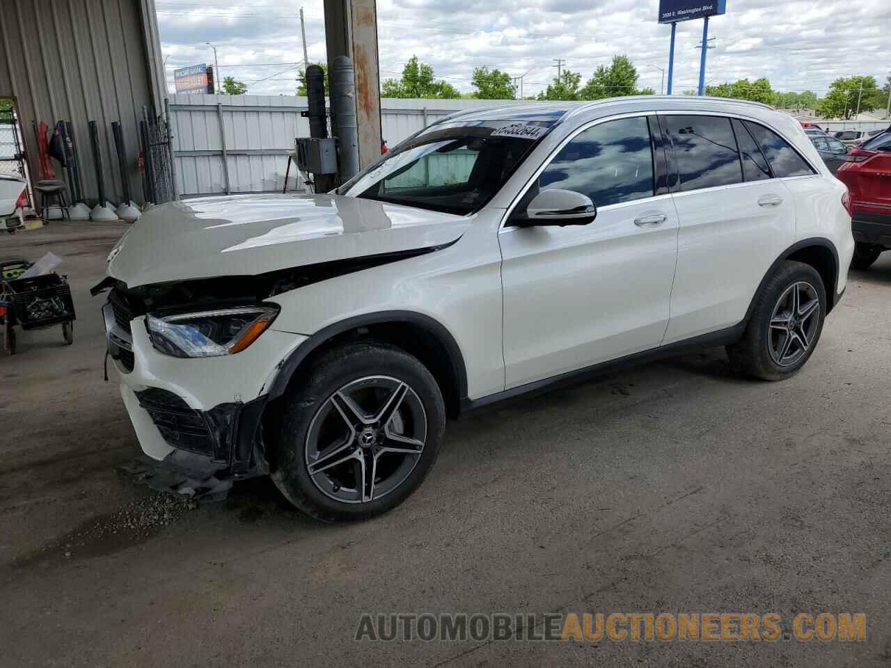 W1N0G8EB8LF856418 MERCEDES-BENZ GLC-CLASS 2020