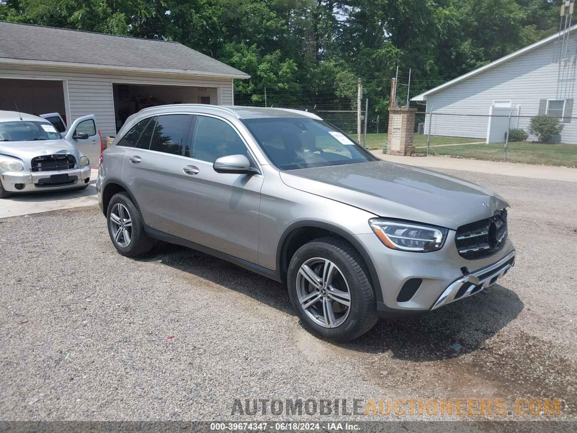 W1N0G8EBXLF832573 MERCEDES-BENZ GLC 300 2020