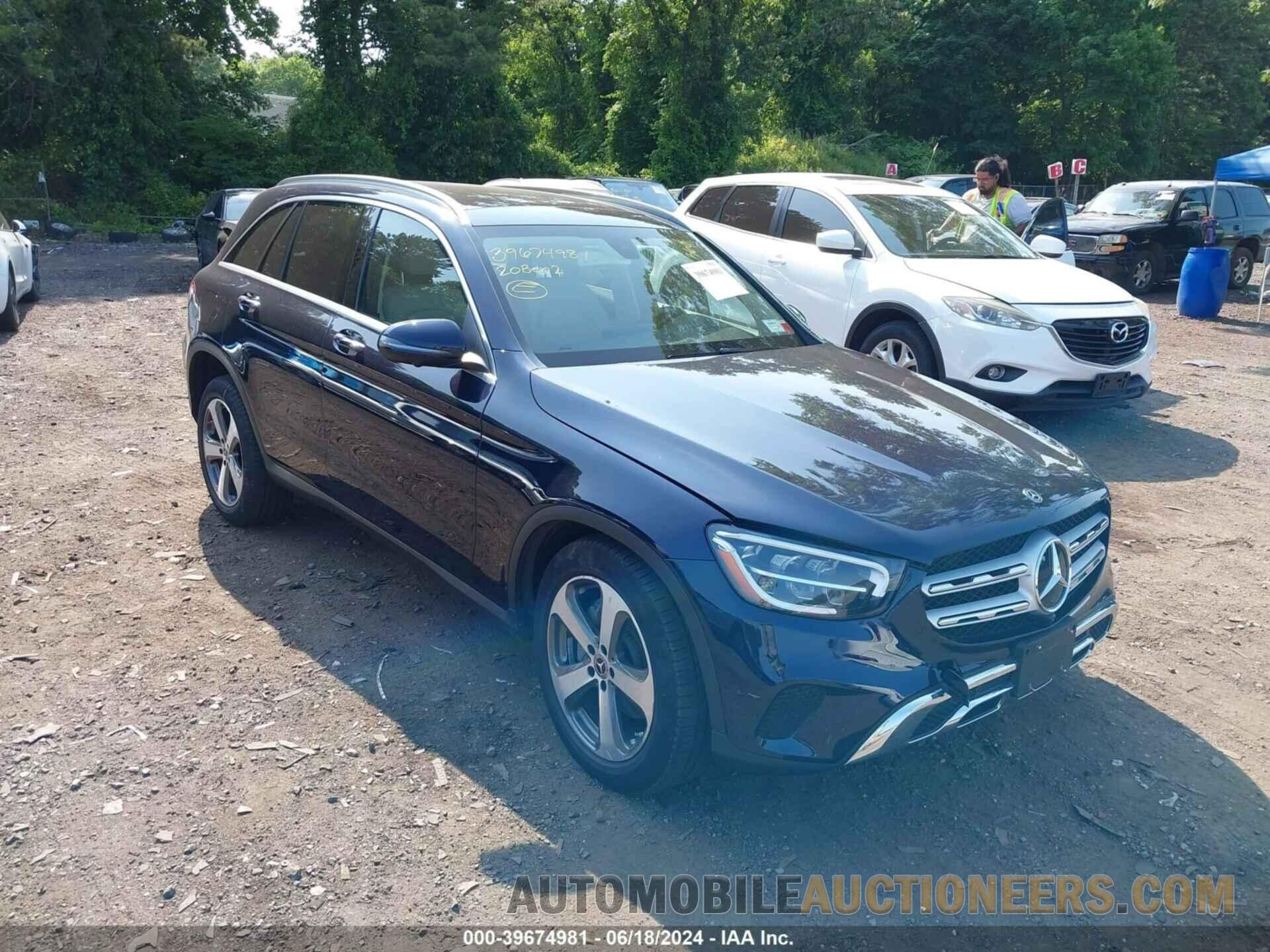 W1N0G8EBXLF838891 MERCEDES-BENZ GLC 300 2020