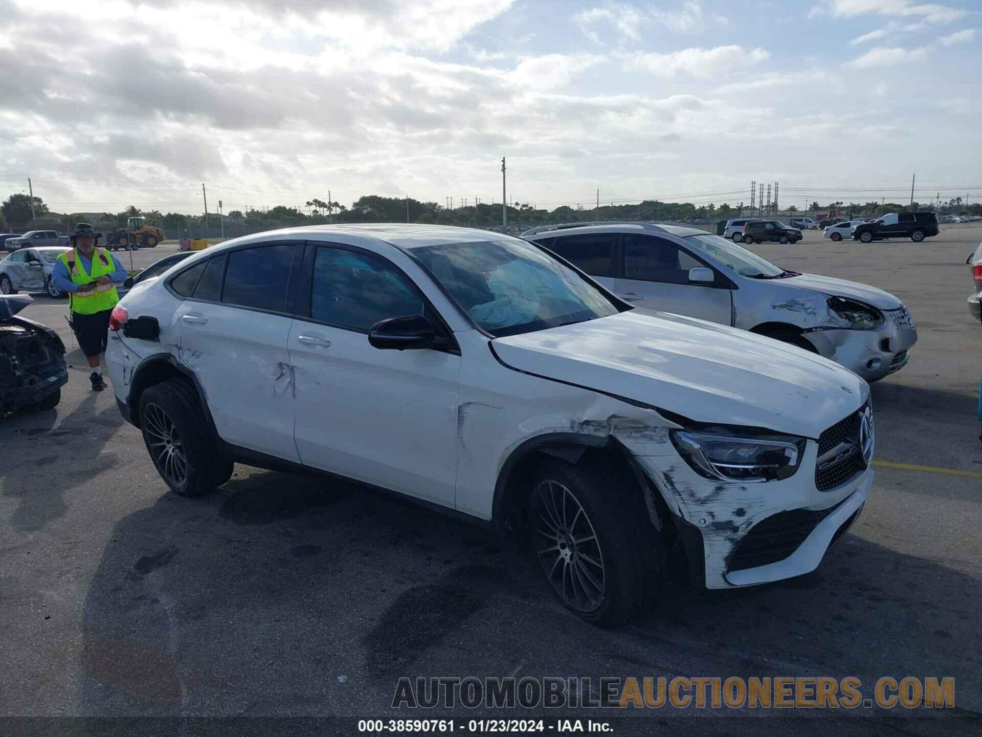 W1N0J8EB0NG100306 MERCEDES-BENZ GLC 300 2022