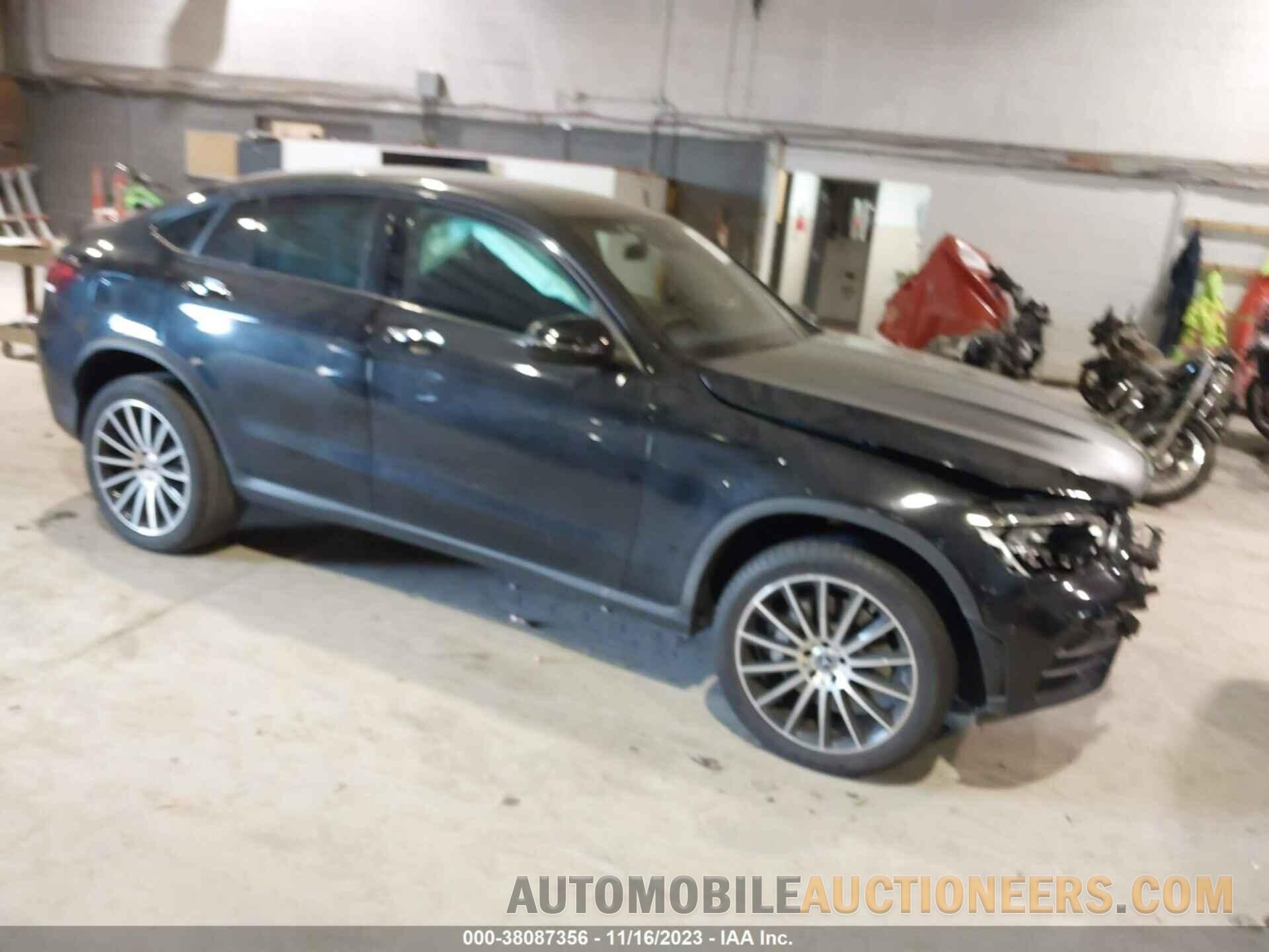 W1N0J8EB0PG127623 MERCEDES-BENZ GLC 300 2023