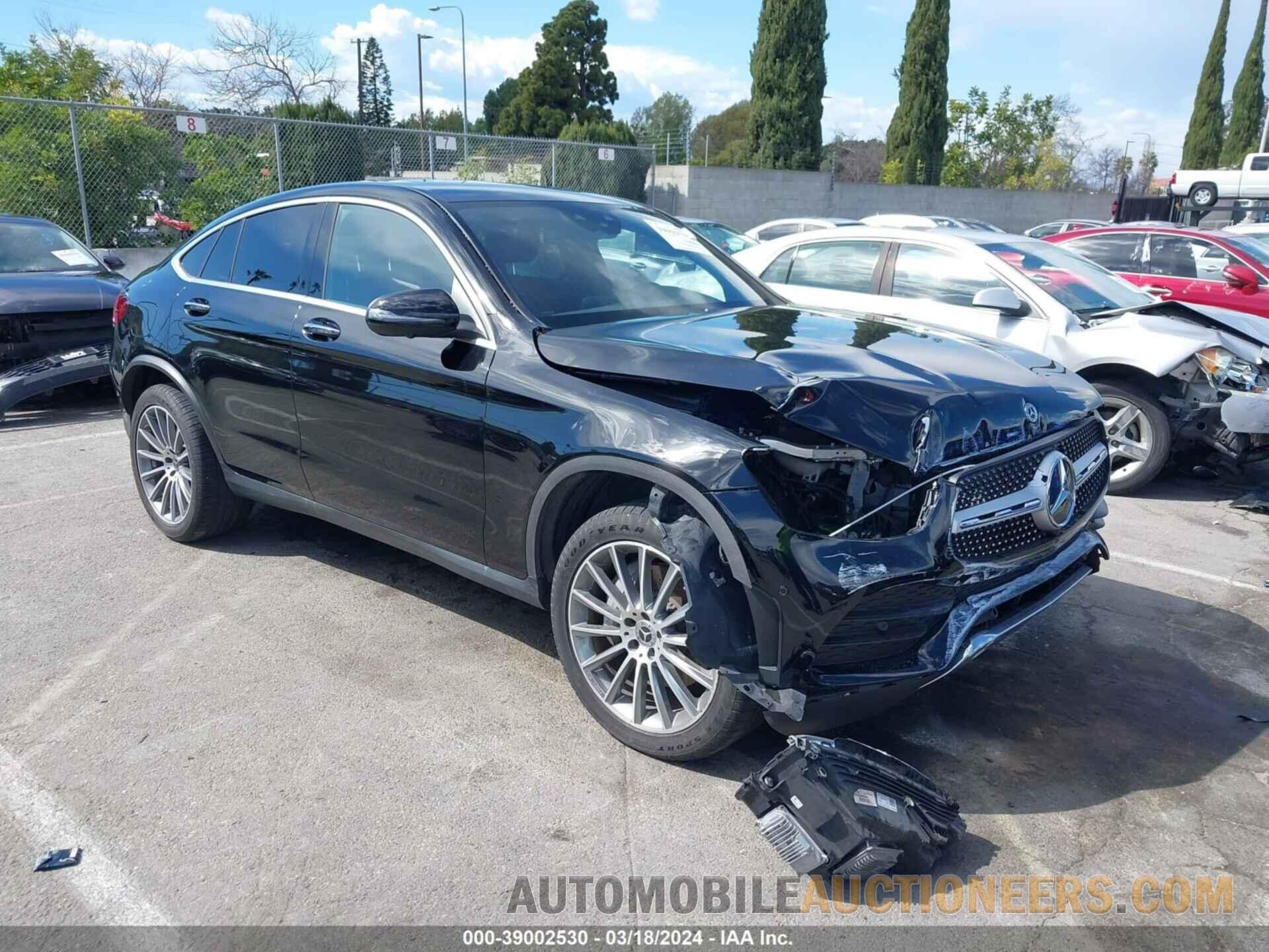 W1N0J8EB4LF823840 MERCEDES-BENZ GLC 300 COUPE 2020