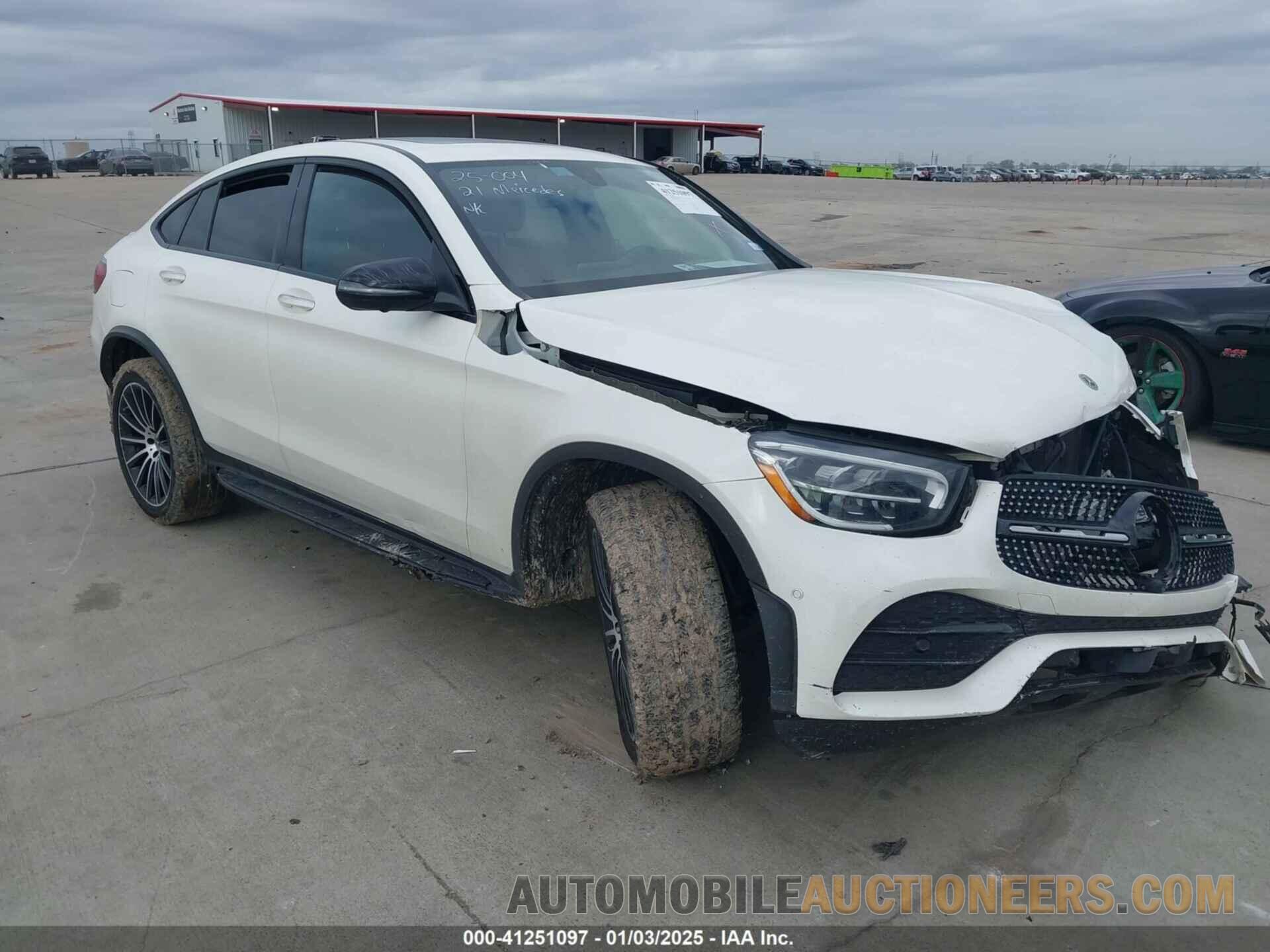 W1N0J8EB4MF975537 MERCEDES-BENZ GLC 300 2021