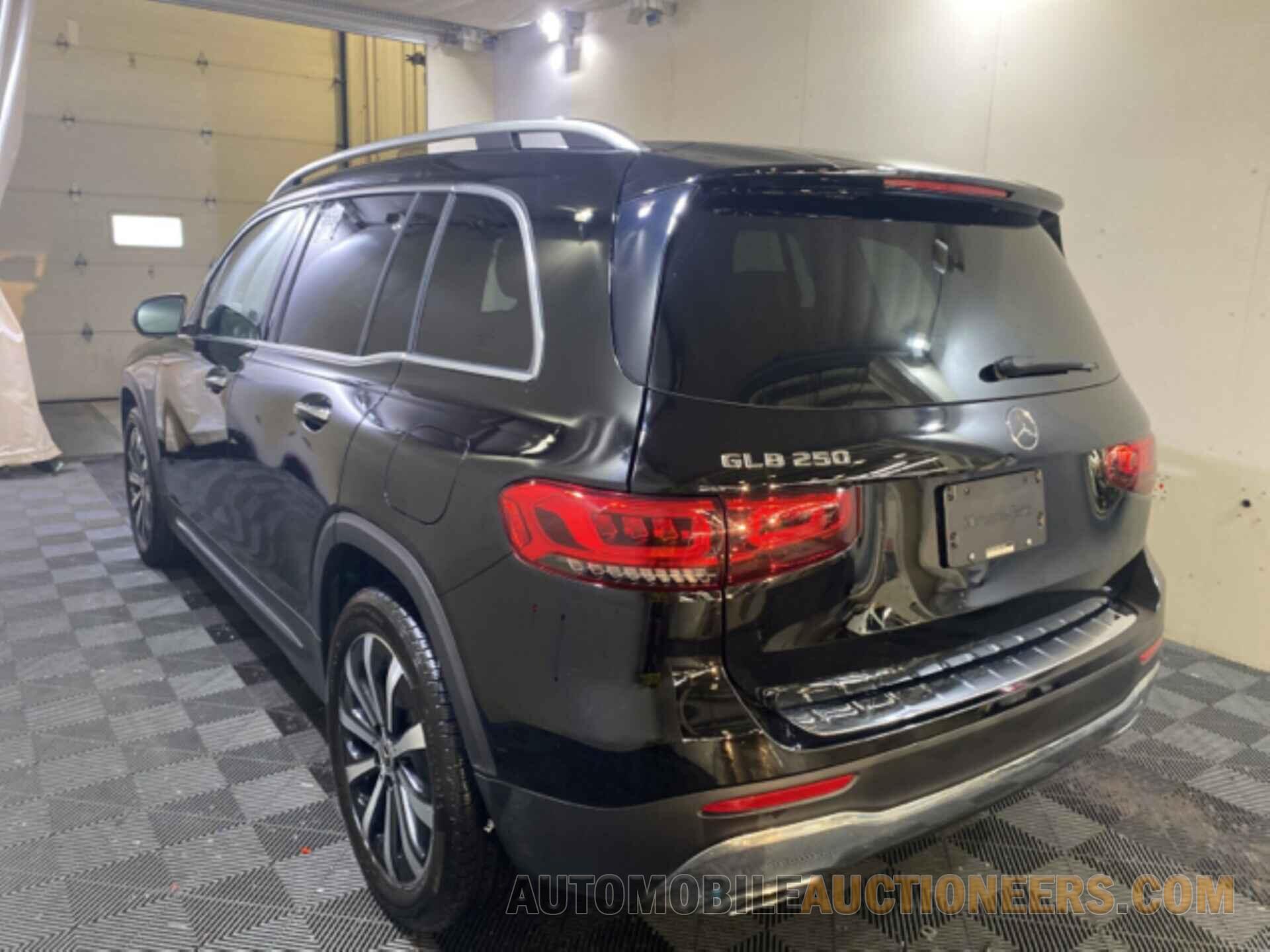 W1N4M4GB0MW153462 MERCEDES-BENZ GLB 2021