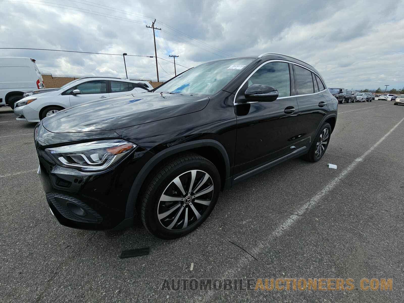 W1N4N4GB1NJ368635 Mercedes-Benz GLA 2022