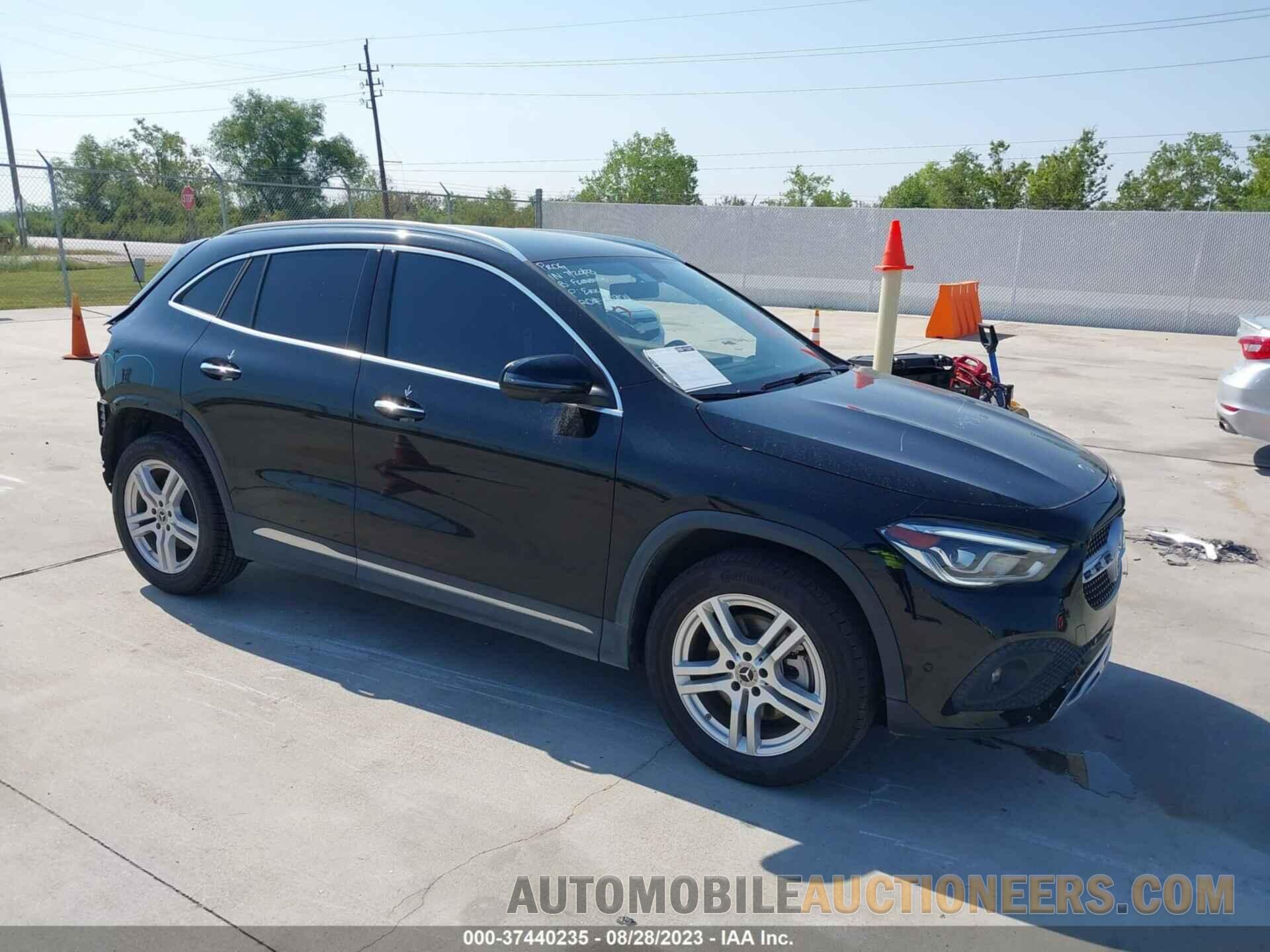 W1N4N4GB2NJ331304 MERCEDES-BENZ GLA 2022