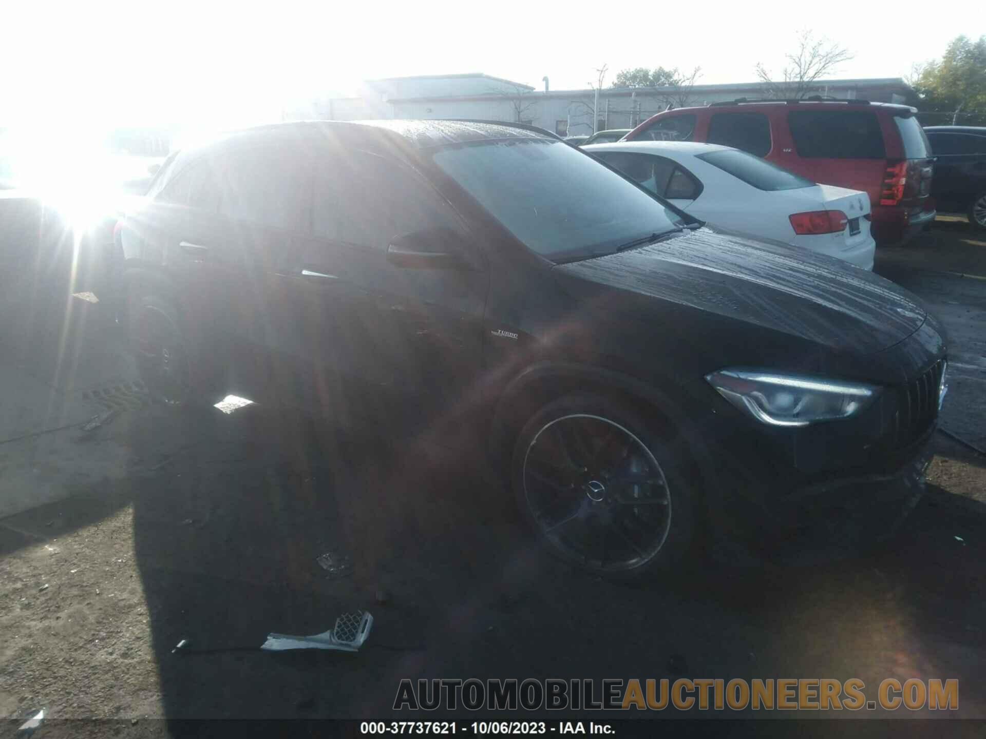 W1N4N5DB5NJ324146 MERCEDES-BENZ AMG GLA 45 2022