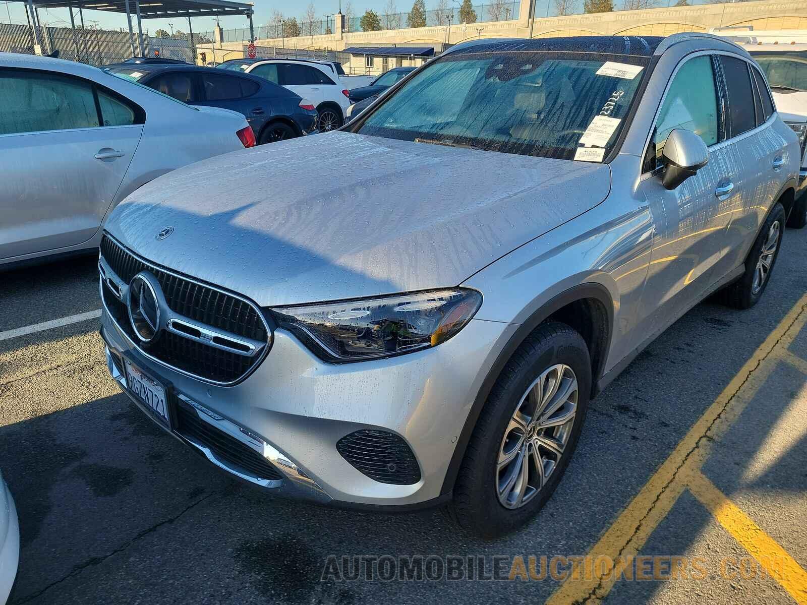 W1NKM4HB3PU025979 Mercedes-Benz GLC 2023