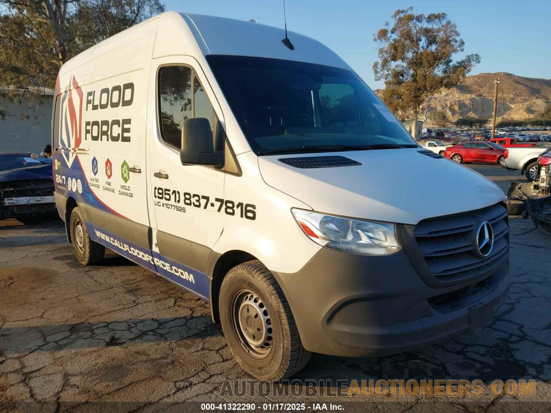 W1W4DBHY3MT047298 MERCEDES-BENZ SPRINTER 2500 2021