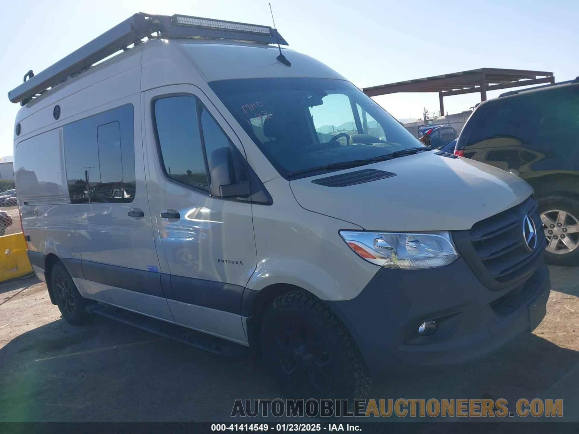 W1W4EBHY7MT079877 MERCEDES-BENZ SPRINTER 2500 2021