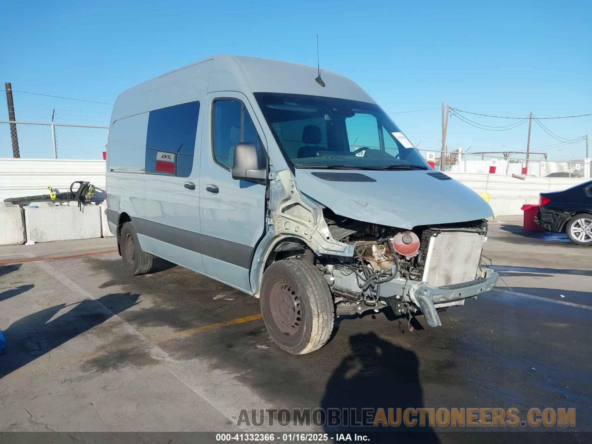 W1W4NBHY8RT172186 MERCEDES-BENZ SPRINTER 2500 2024