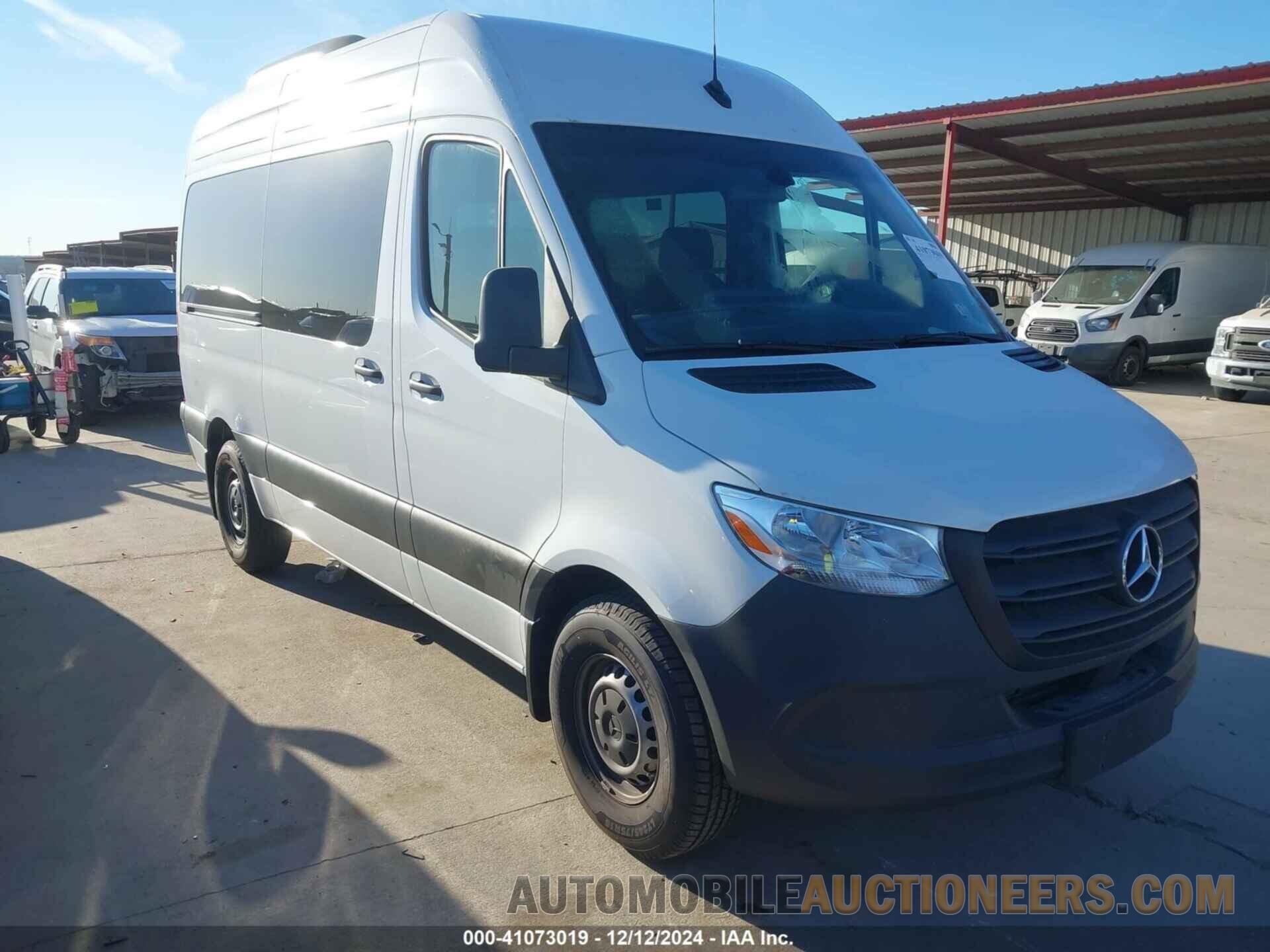 W1Z4KFHY1RP719584 MERCEDES-BENZ SPRINTER 2500 2024