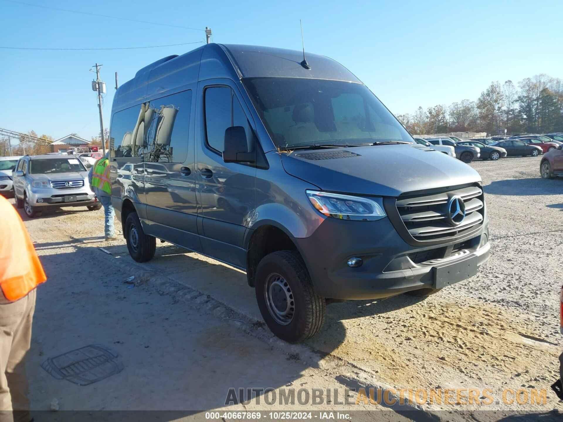 W1Z4NFVYXRP642354 MERCEDES-BENZ SPRINTER 2500 2024