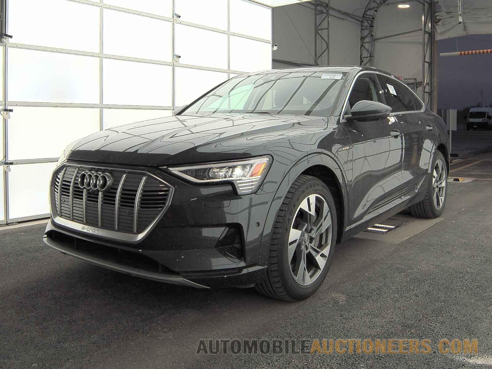 WA12ABGE3LB033001 Audi e-tron 2020