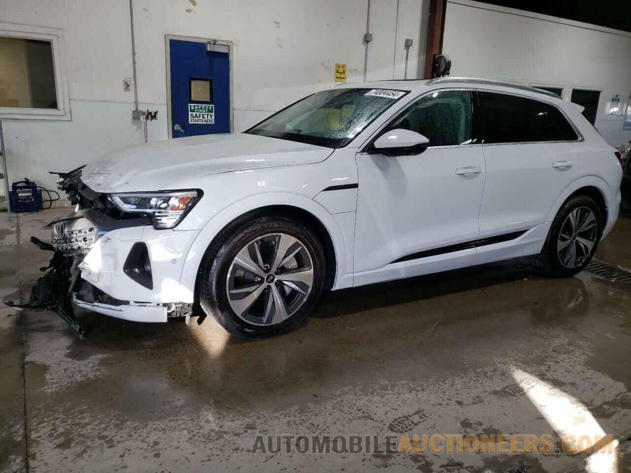 WA15AAGE9RB025792 AUDI Q8 E-TRON 2024