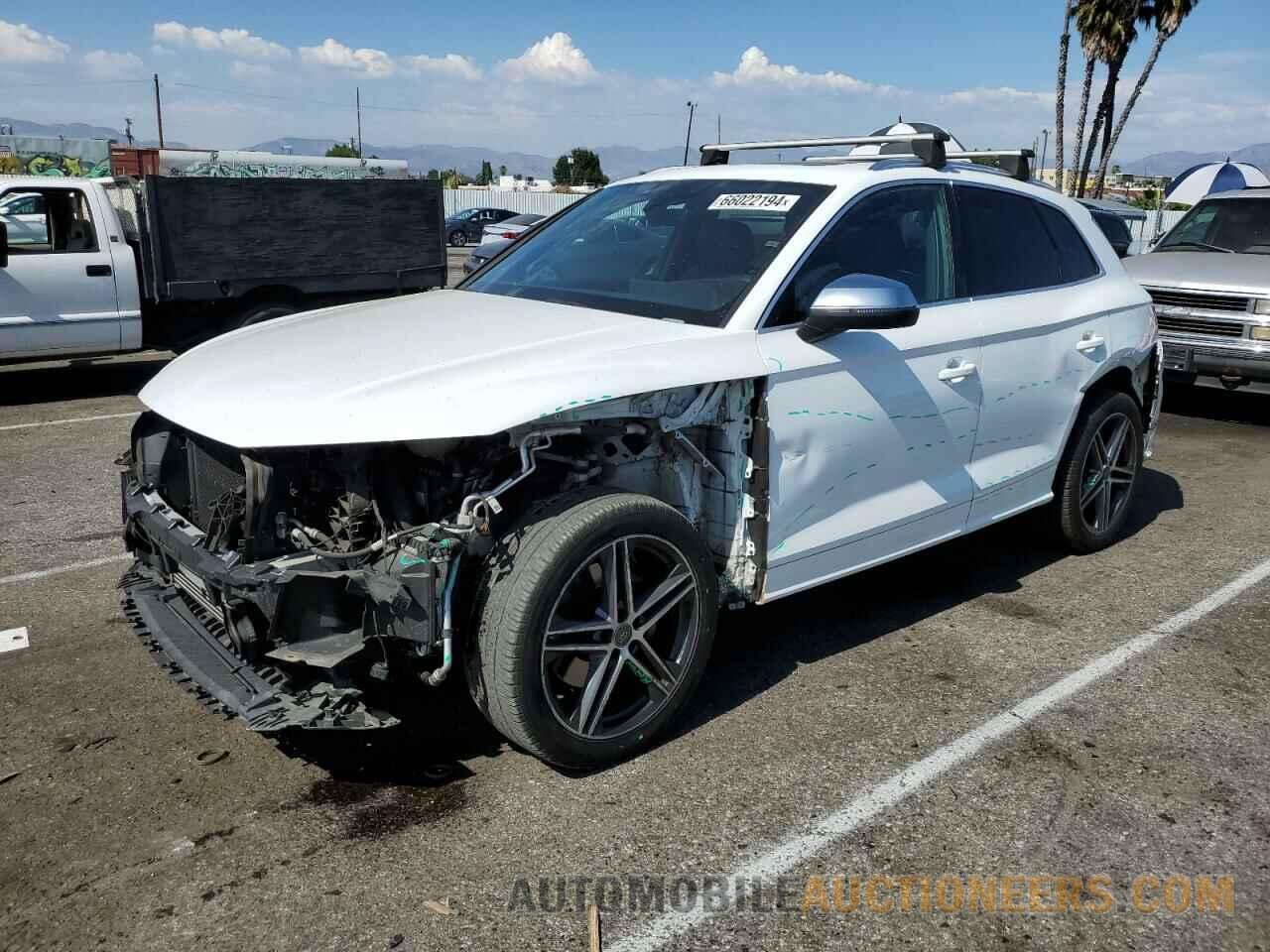 WA1A4AFY6J2232811 AUDI SQ5 2018