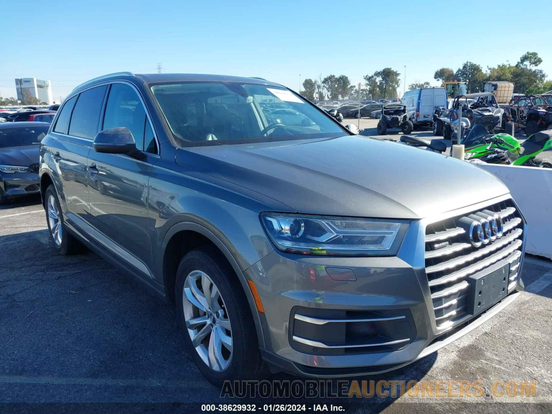 WA1AAAF71HD003869 AUDI Q7 2017